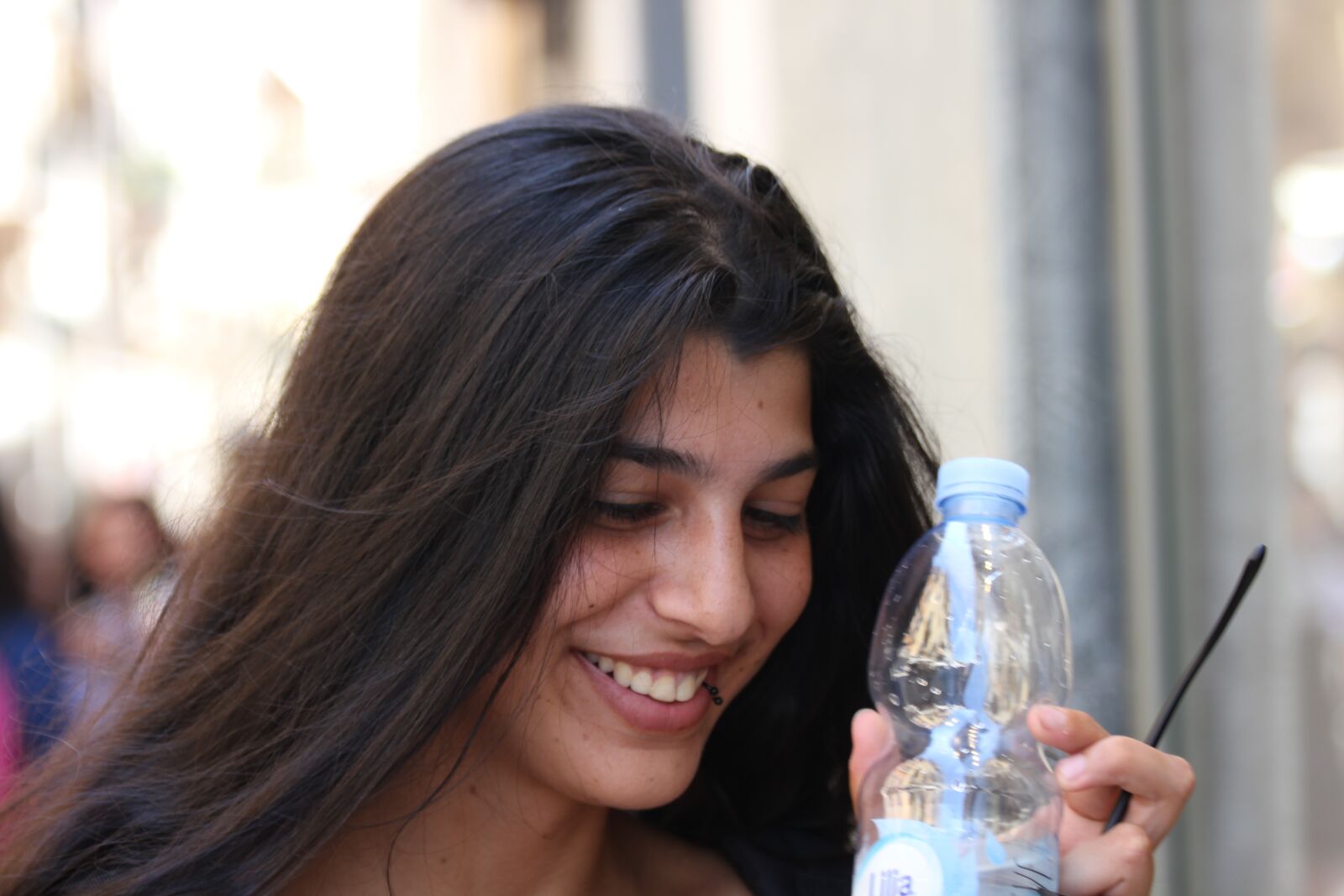 Canon EOS 550D (EOS Rebel T2i / EOS Kiss X4) sample photo. Girl, smile, portrait photography