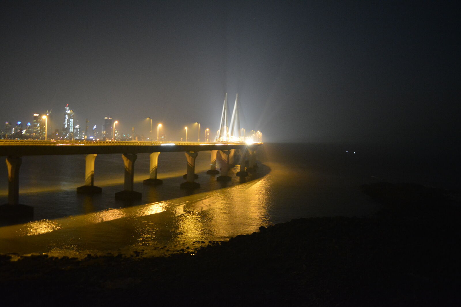 Nikon D5200 sample photo. Bandra, sea, link photography
