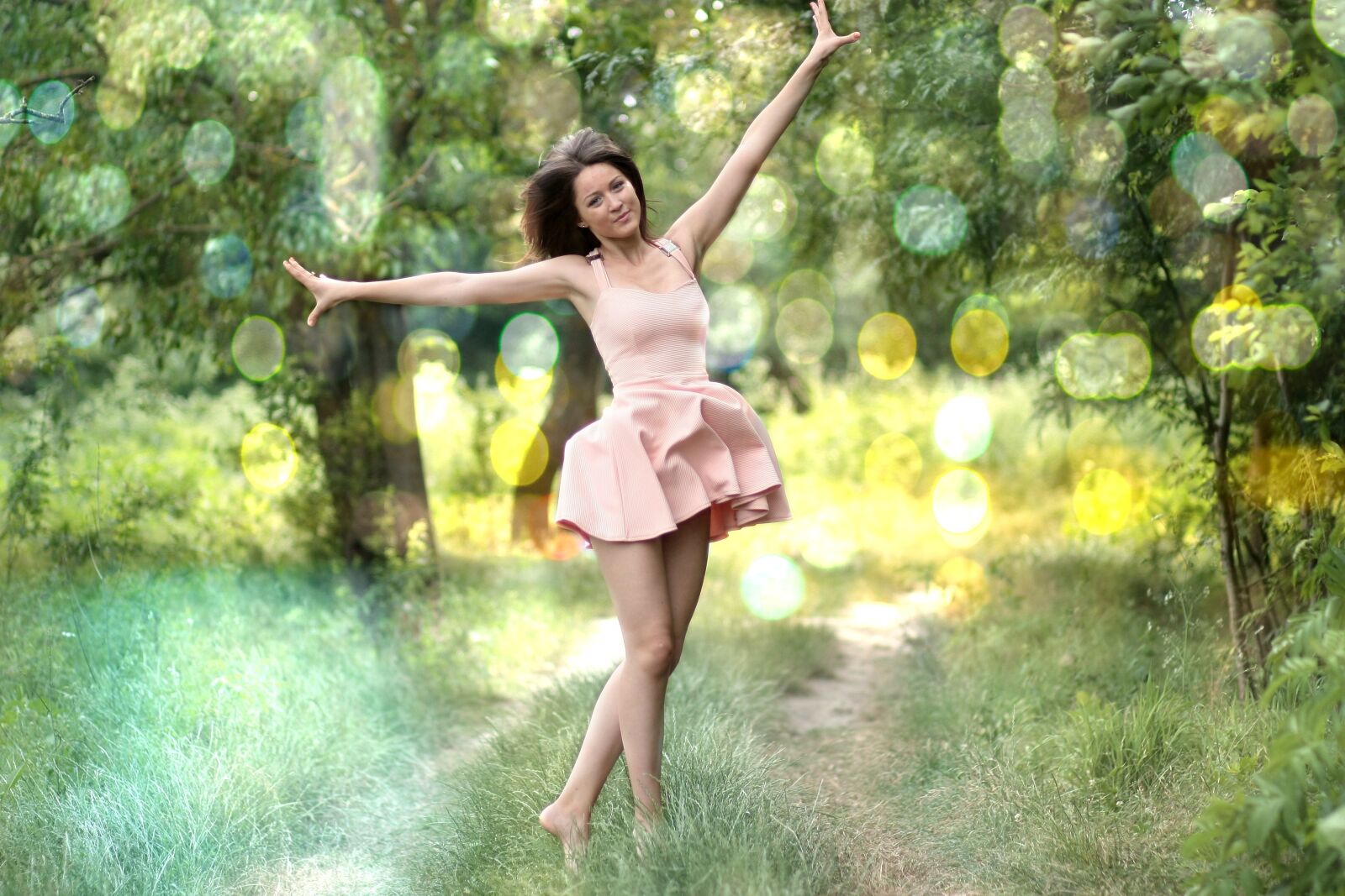 Canon EOS 450D (EOS Rebel XSi / EOS Kiss X2) sample photo. Girl, nature, dance photography
