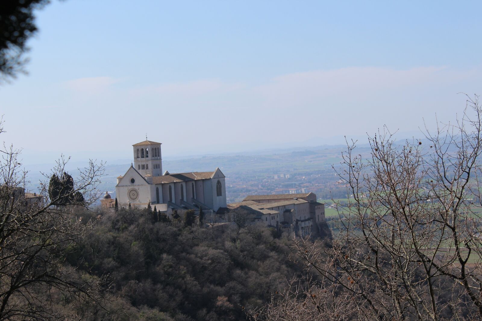 Canon EOS 1200D (EOS Rebel T5 / EOS Kiss X70 / EOS Hi) sample photo. Umbria, assisi, basilica photography