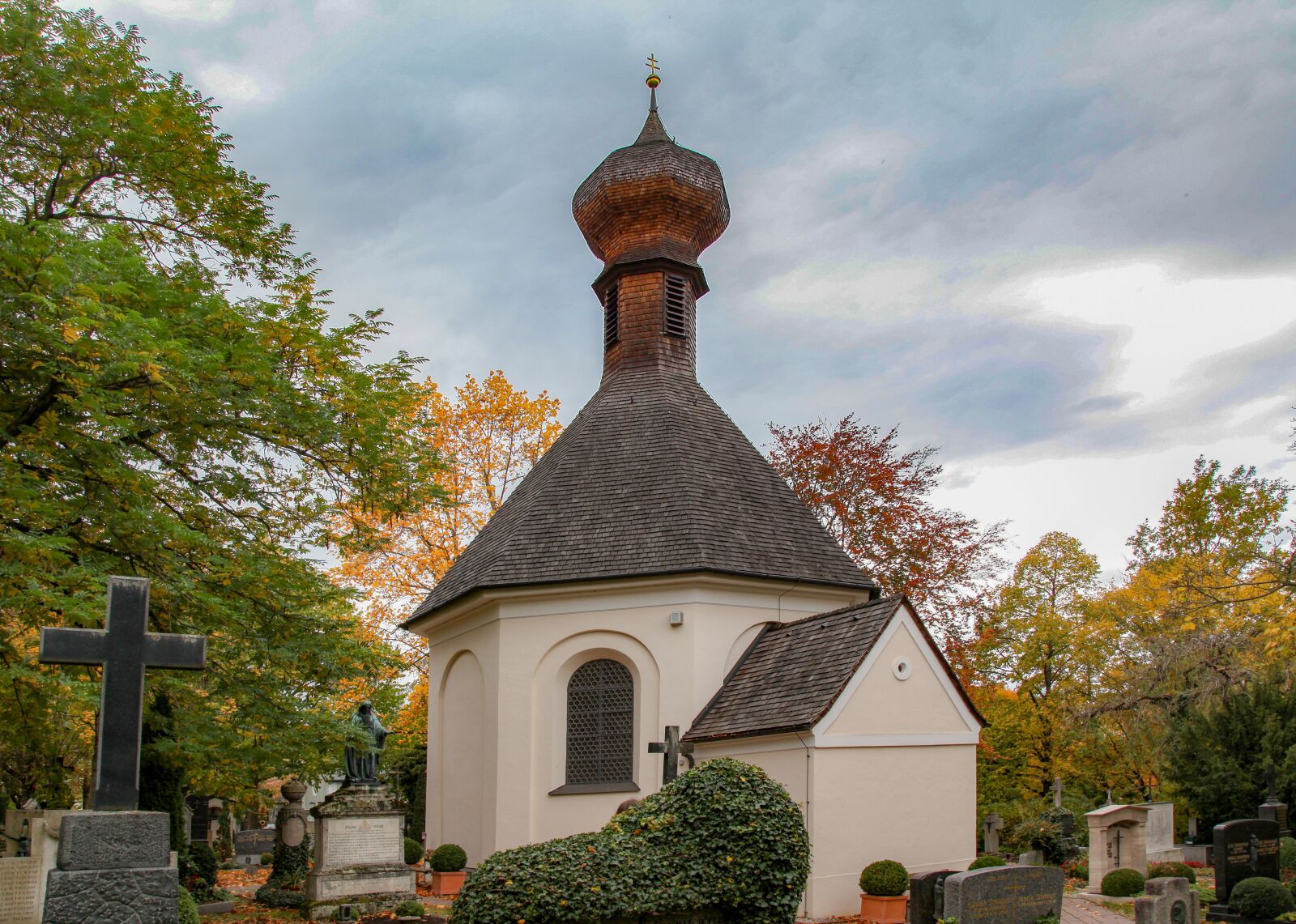 Canon EOS 5D Mark II sample photo. Dachau, historic center, downtown photography