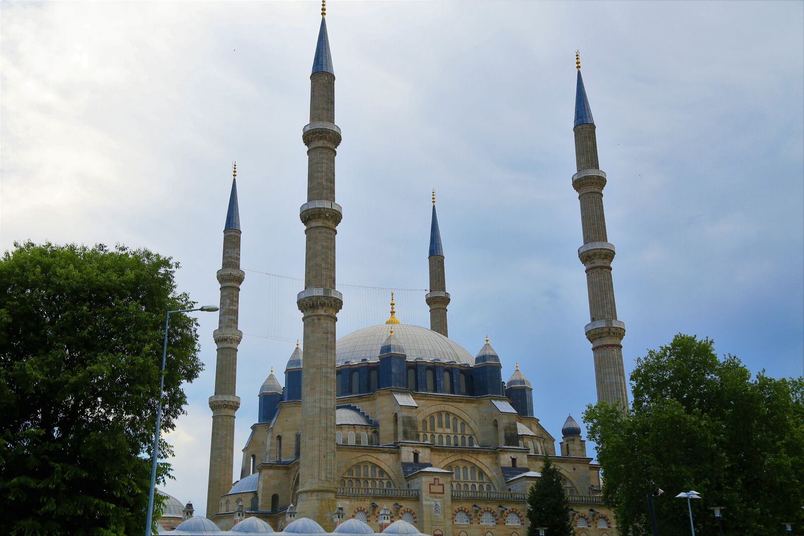 Canon EOS 5D Mark III sample photo. Cami, minaret, dome photography
