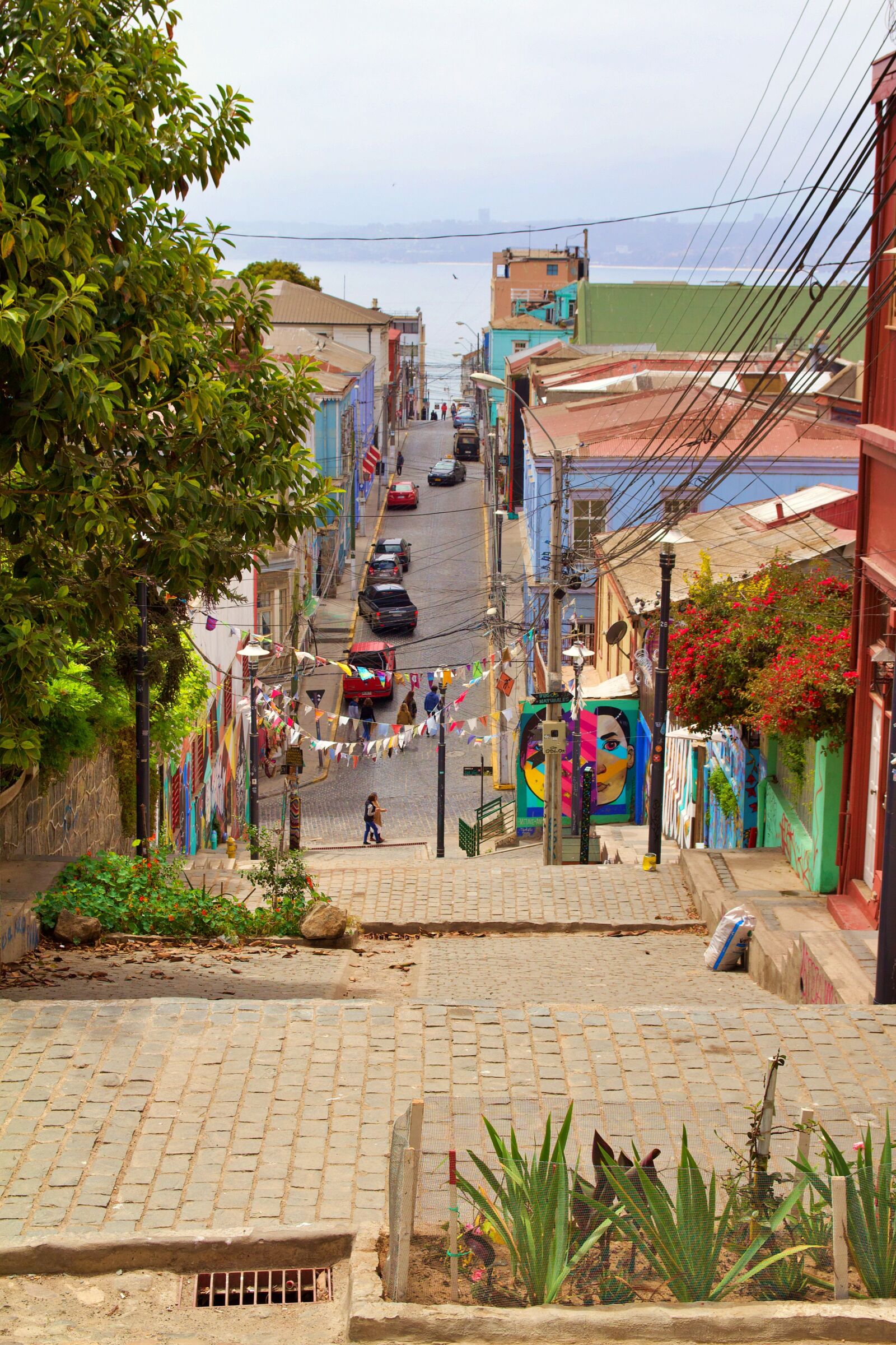 Canon EOS 600D (Rebel EOS T3i / EOS Kiss X5) sample photo. Chile, valparaiso, colorful photography