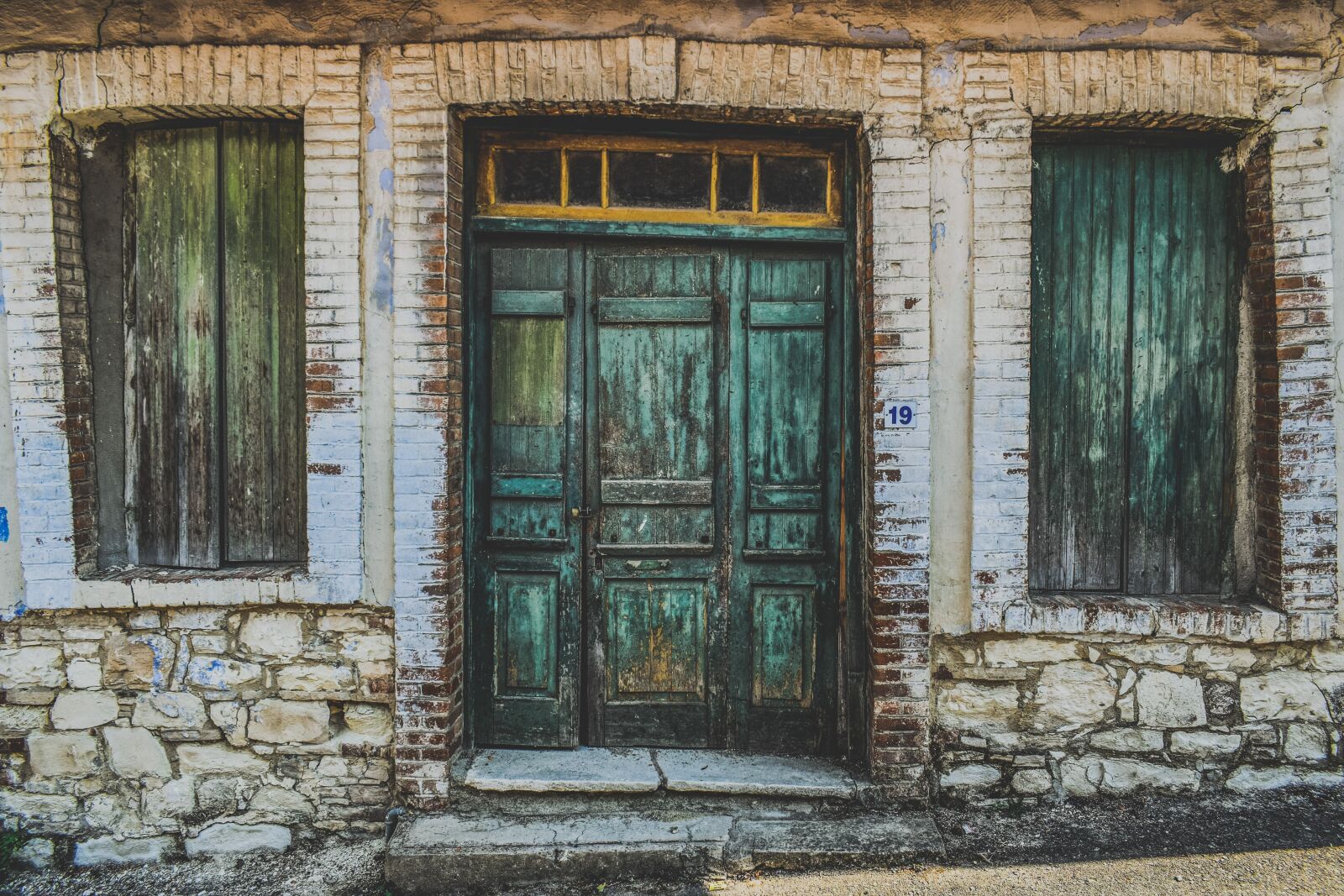 Nikon D3300 sample photo. Architecture, door, doorway photography