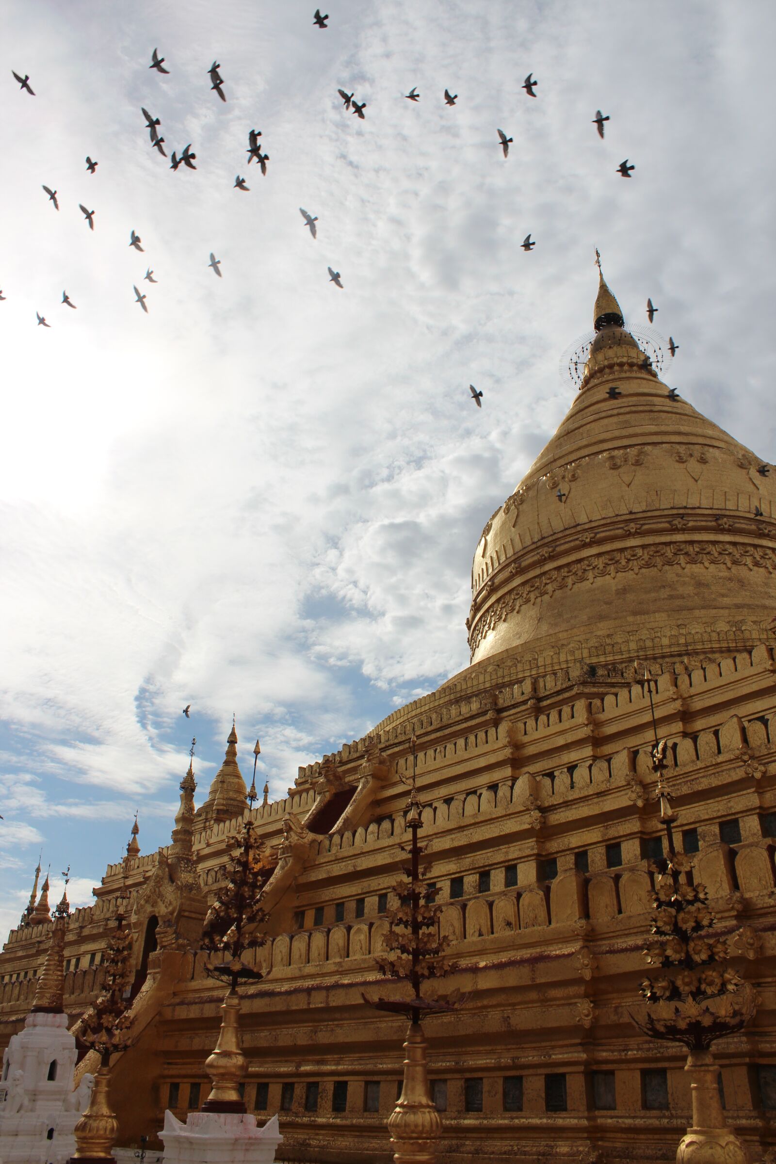 Canon EOS 600D (Rebel EOS T3i / EOS Kiss X5) sample photo. Myanmar, pagoda, buddhism photography