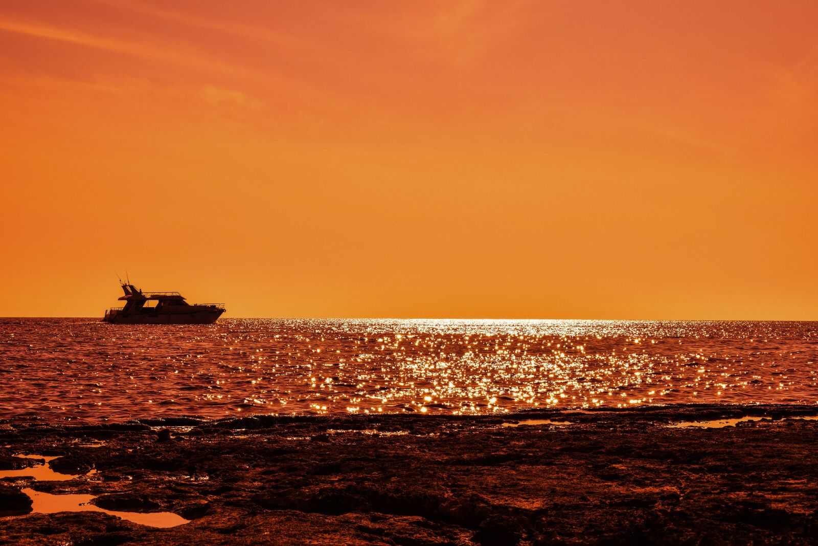 Nikon D3300 sample photo. Boat, sea, sunset photography