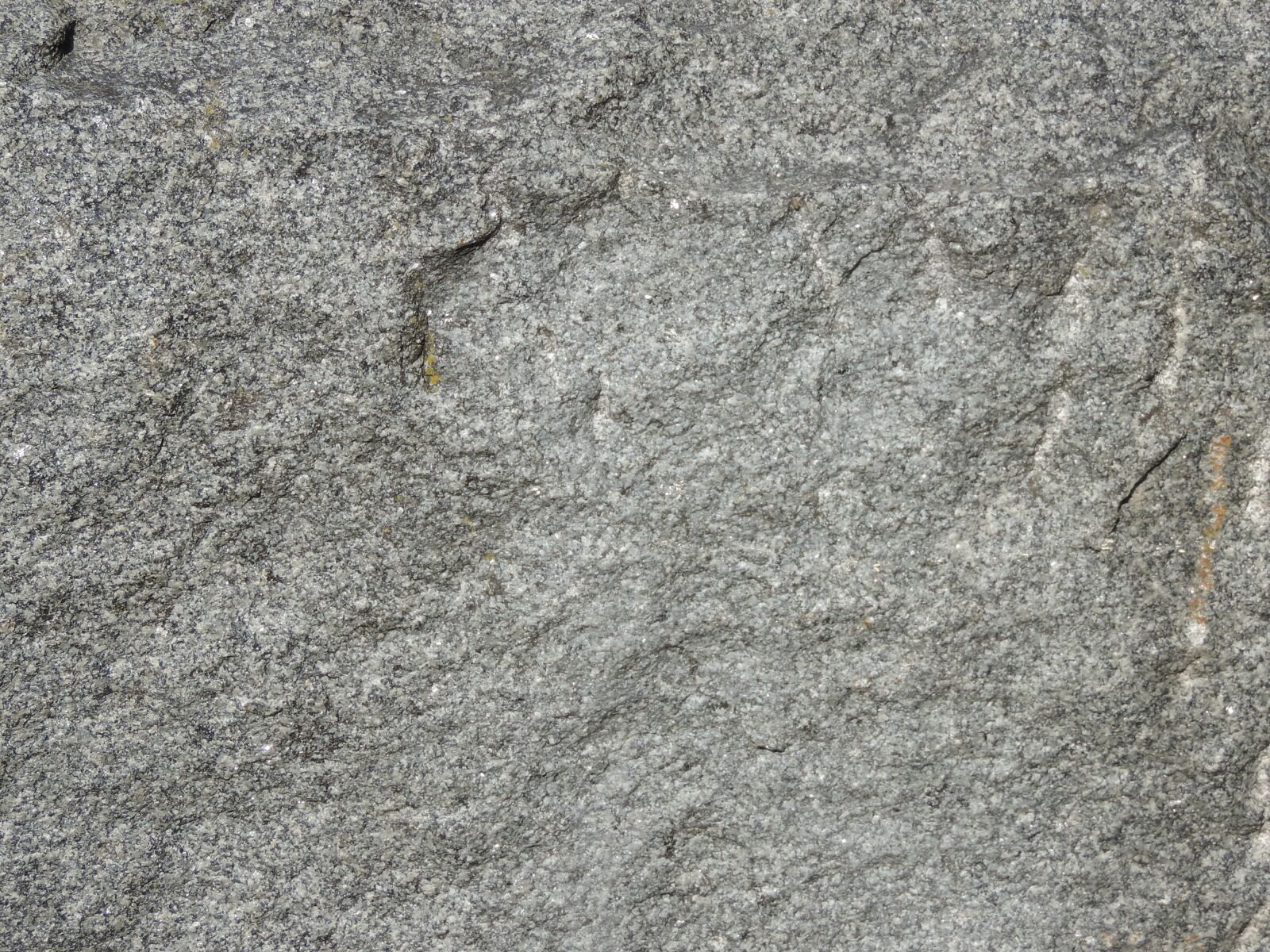 Nikon Coolpix P520 sample photo. Geology, granite, grey, rough photography