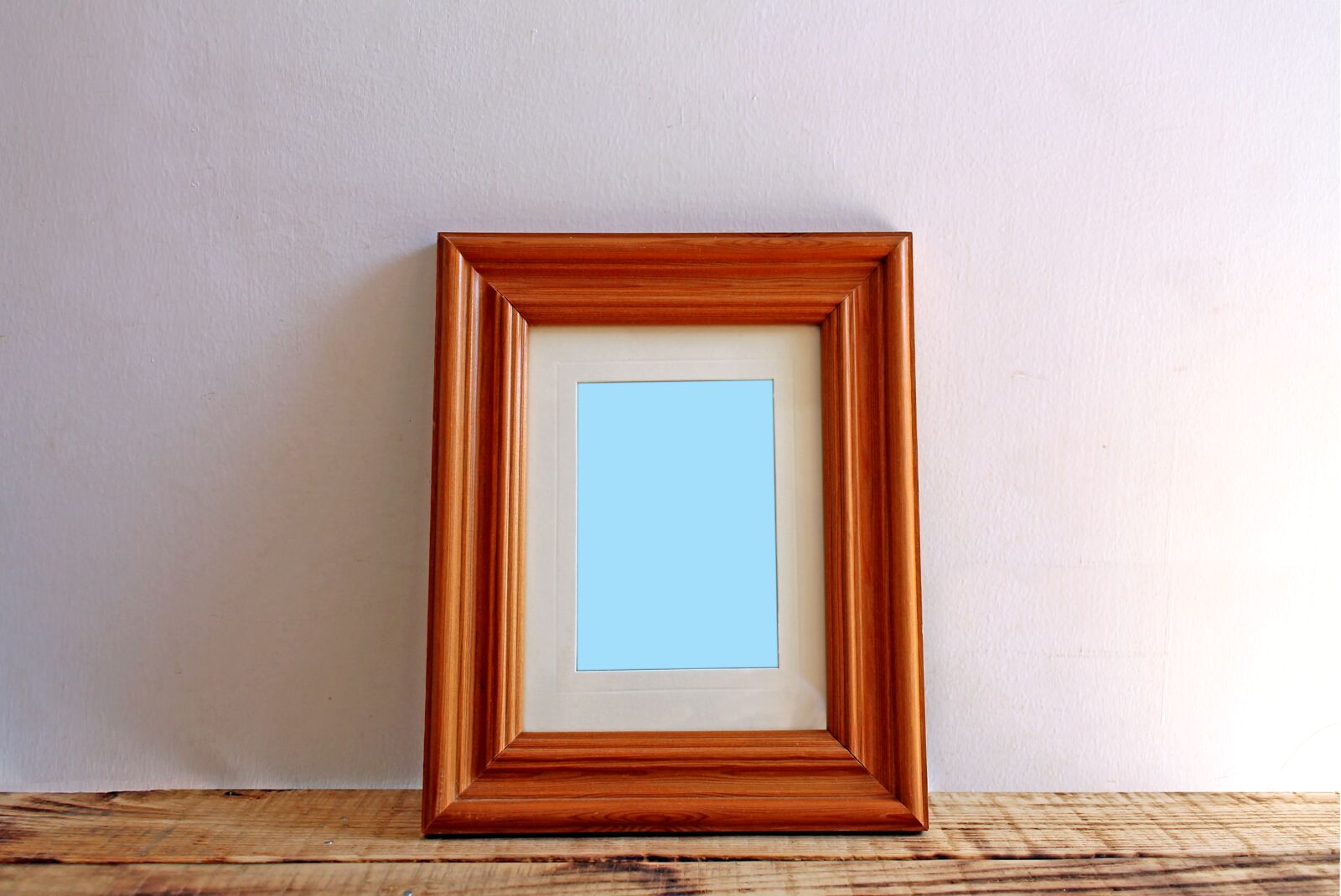 Canon EOS 1100D (EOS Rebel T3 / EOS Kiss X50) sample photo. Frame, mockup, photo photography