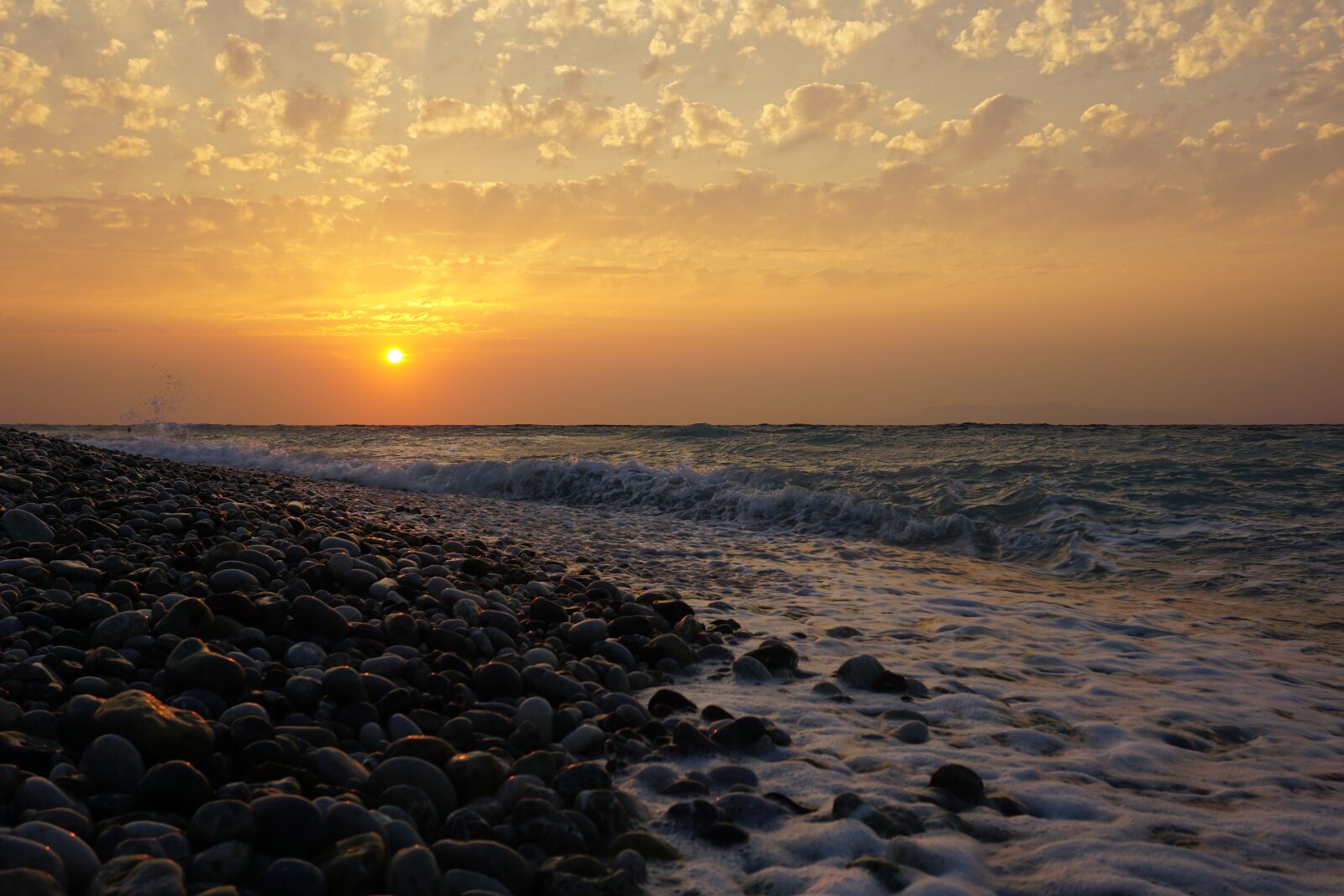 Sony E 16-50mm F3.5-5.6 PZ OSS sample photo. Sunset, sea, twilight photography