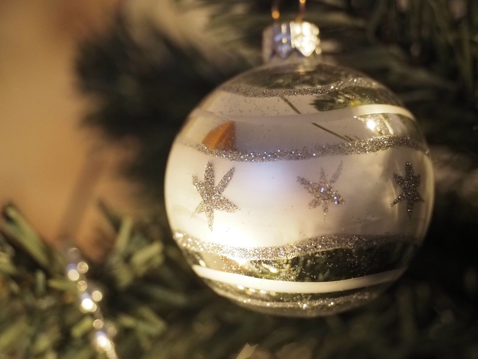 Olympus OM-D E-M1 + Olympus M.Zuiko Digital ED 12-40mm F2.8 Pro sample photo. Christmas, x mas, xmas photography