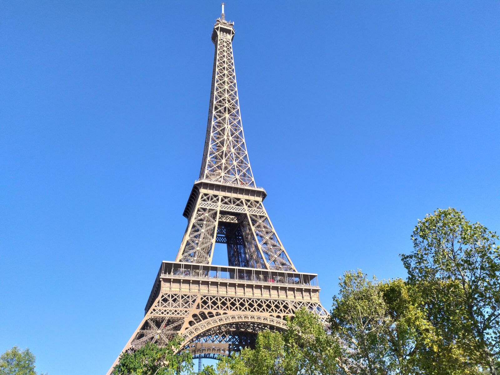 Xiaomi Redmi Note 7 sample photo. Paris, eiffel tower, france photography