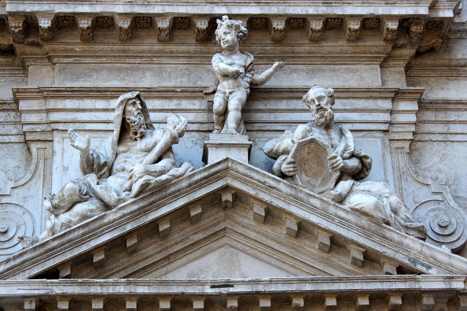 Canon EOS 600D (Rebel EOS T3i / EOS Kiss X5) sample photo. Statues, church, ornament photography