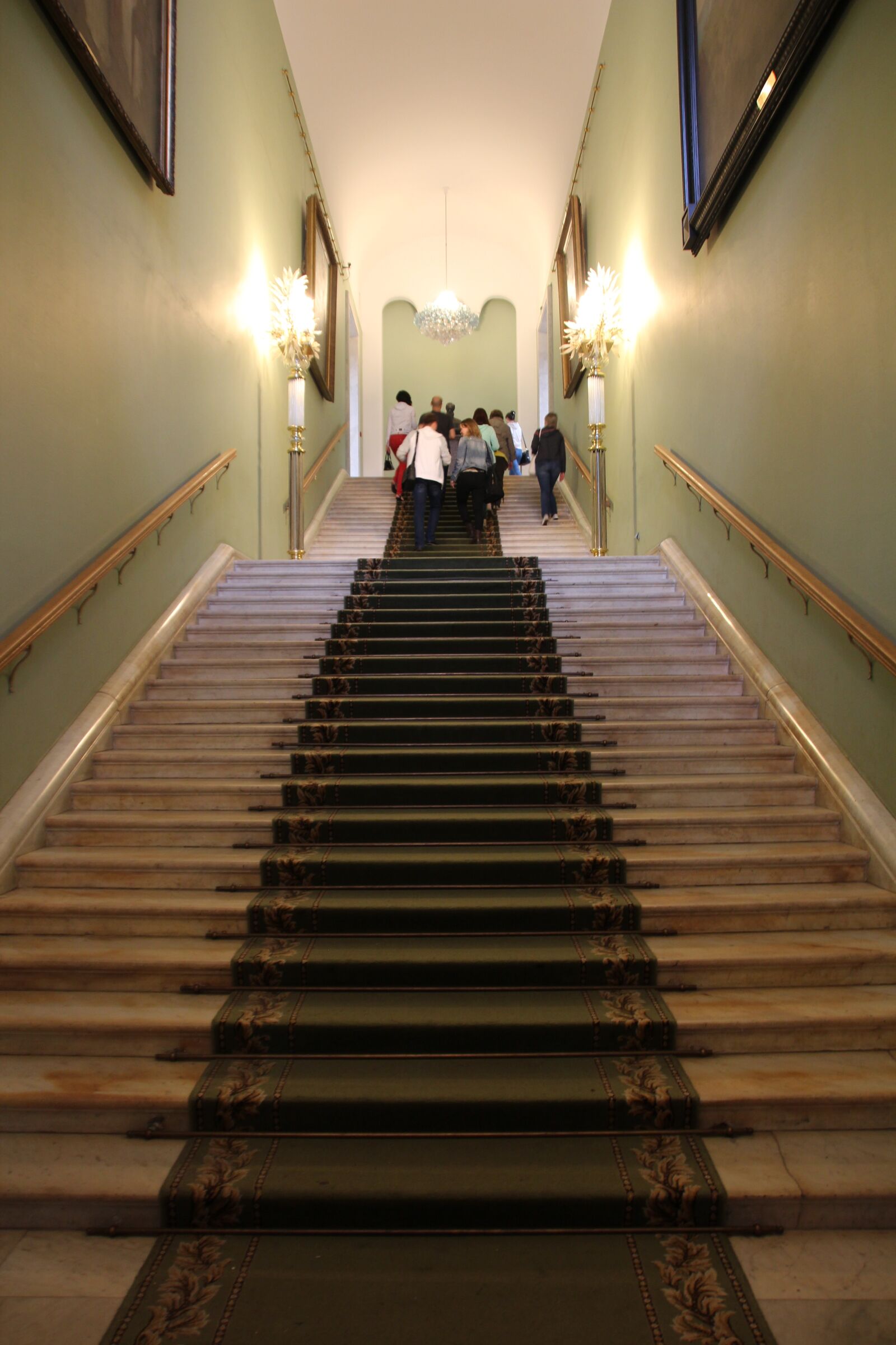 Canon EOS 600D (Rebel EOS T3i / EOS Kiss X5) sample photo. Tretyakov, gallery, stairs photography