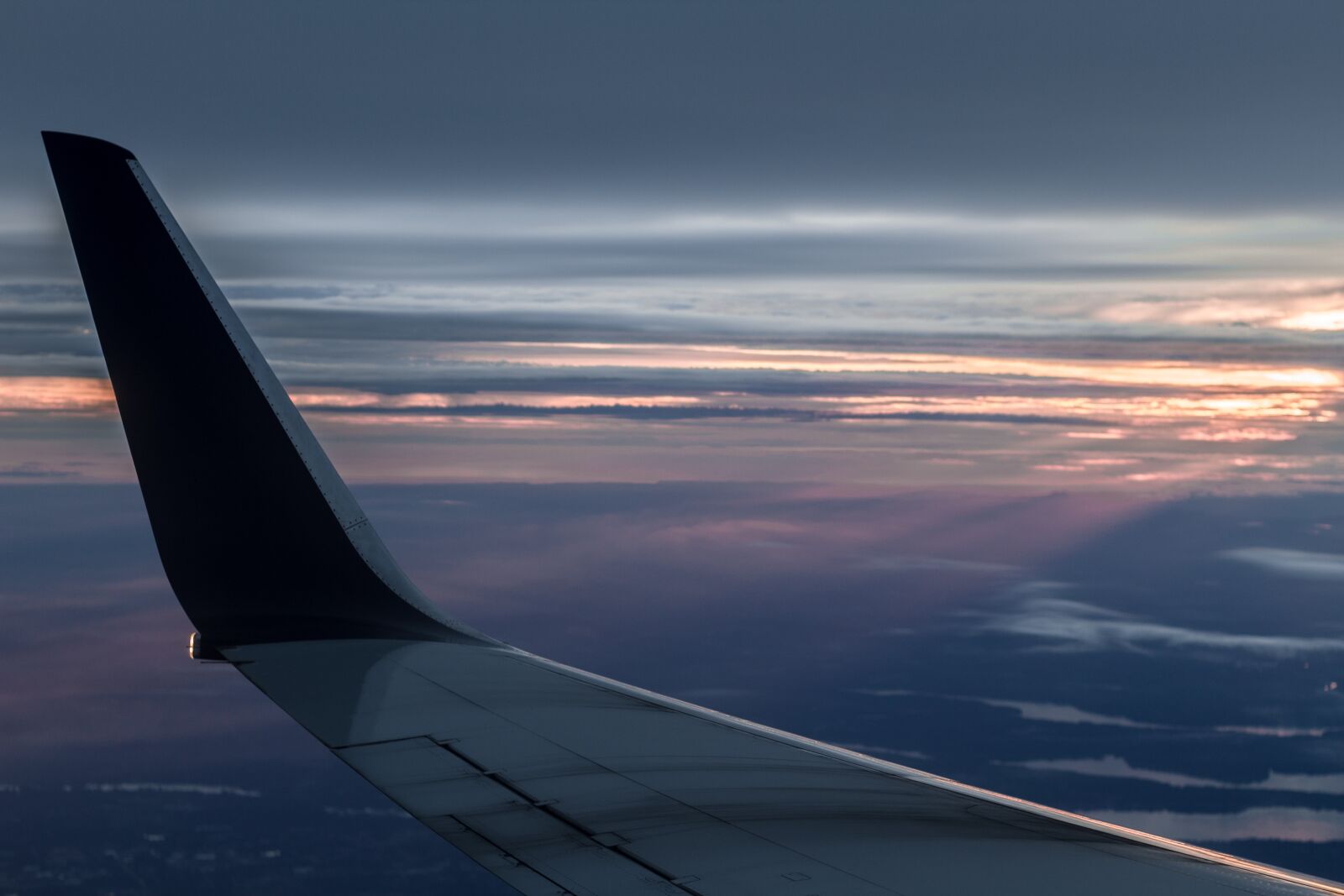 Canon EOS 1200D (EOS Rebel T5 / EOS Kiss X70 / EOS Hi) sample photo. Airplane, sunset, sky photography