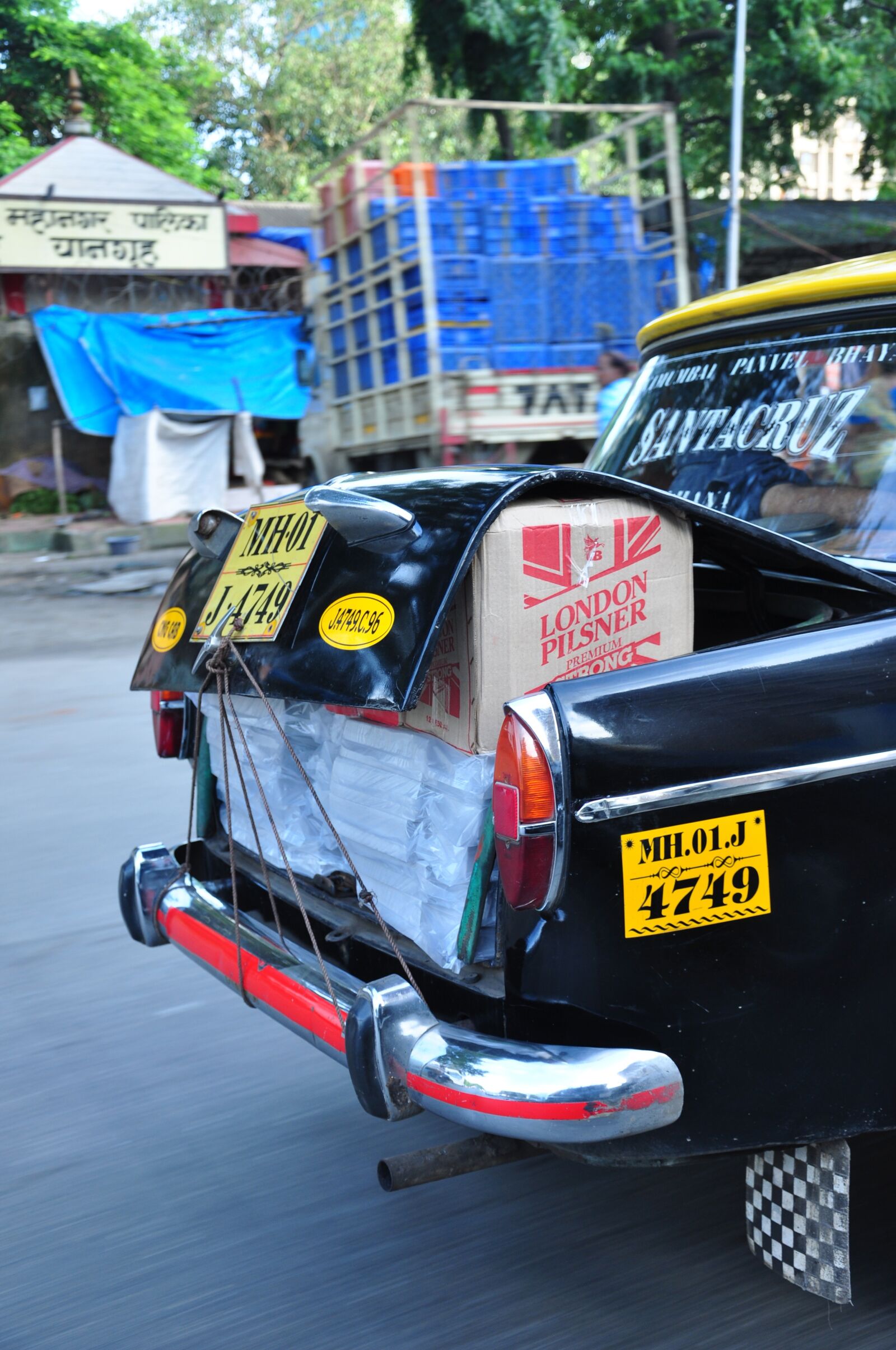 Nikon D90 sample photo. Mumbai, cab, taxi photography