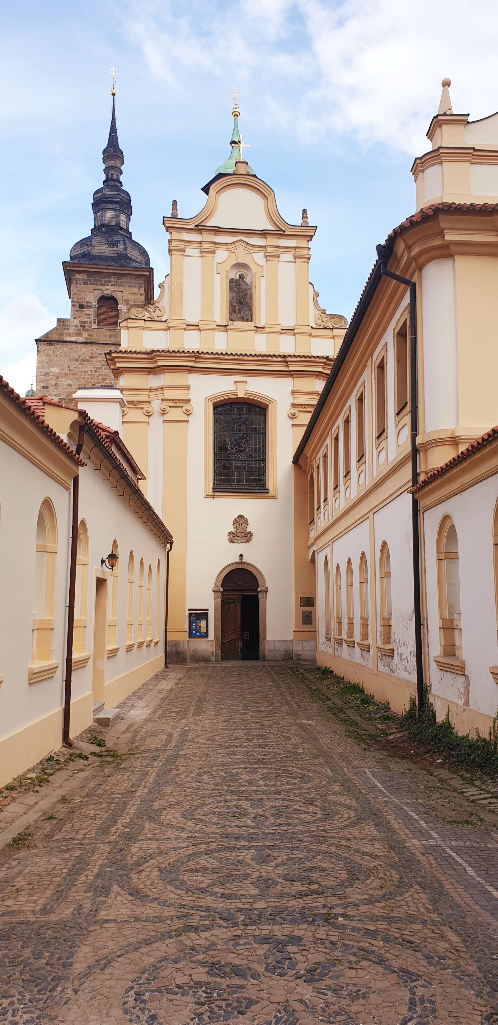 Samsung Galaxy S9 sample photo. Church, baroque, pilsen photography