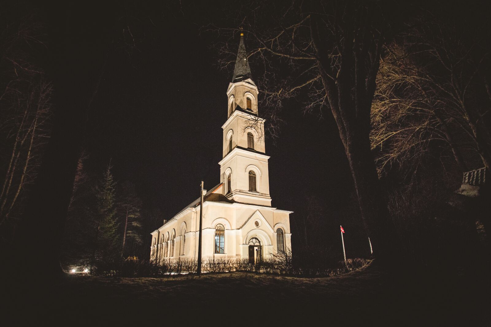 Canon EOS 6D + Canon EF 16-35mm F2.8L II USM sample photo. Church, nighttime, lit photography