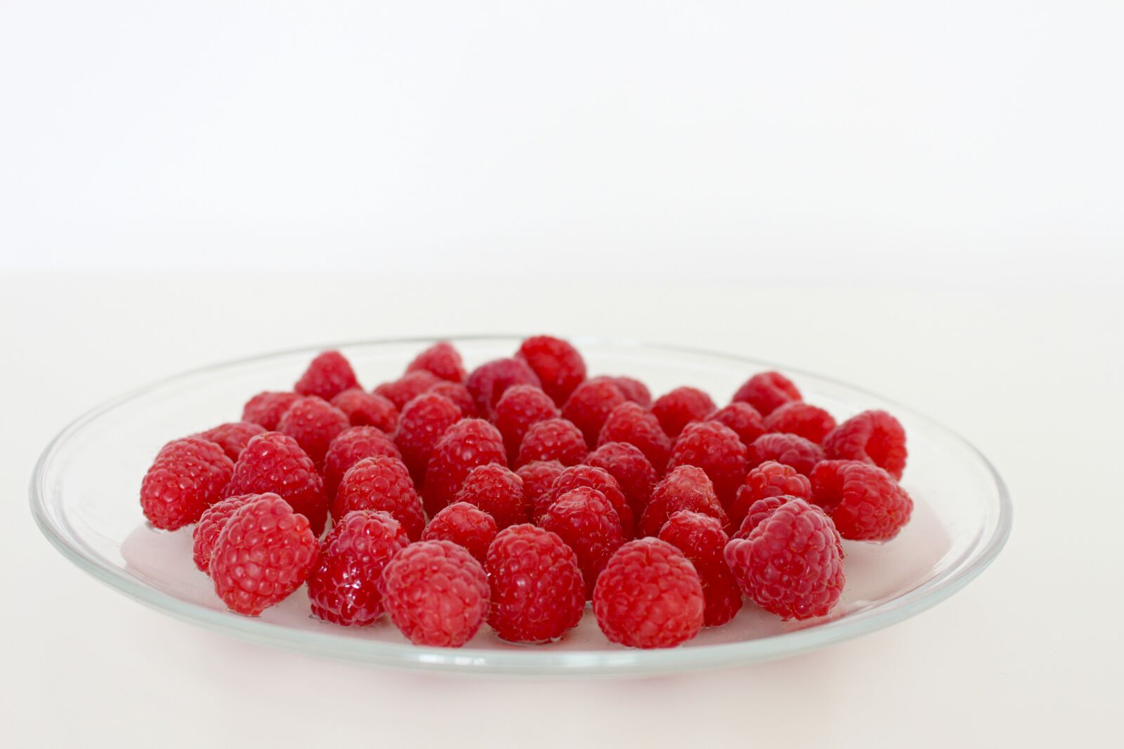 Canon EOS 700D (EOS Rebel T5i / EOS Kiss X7i) sample photo. Raspberries, fruit, healthy photography