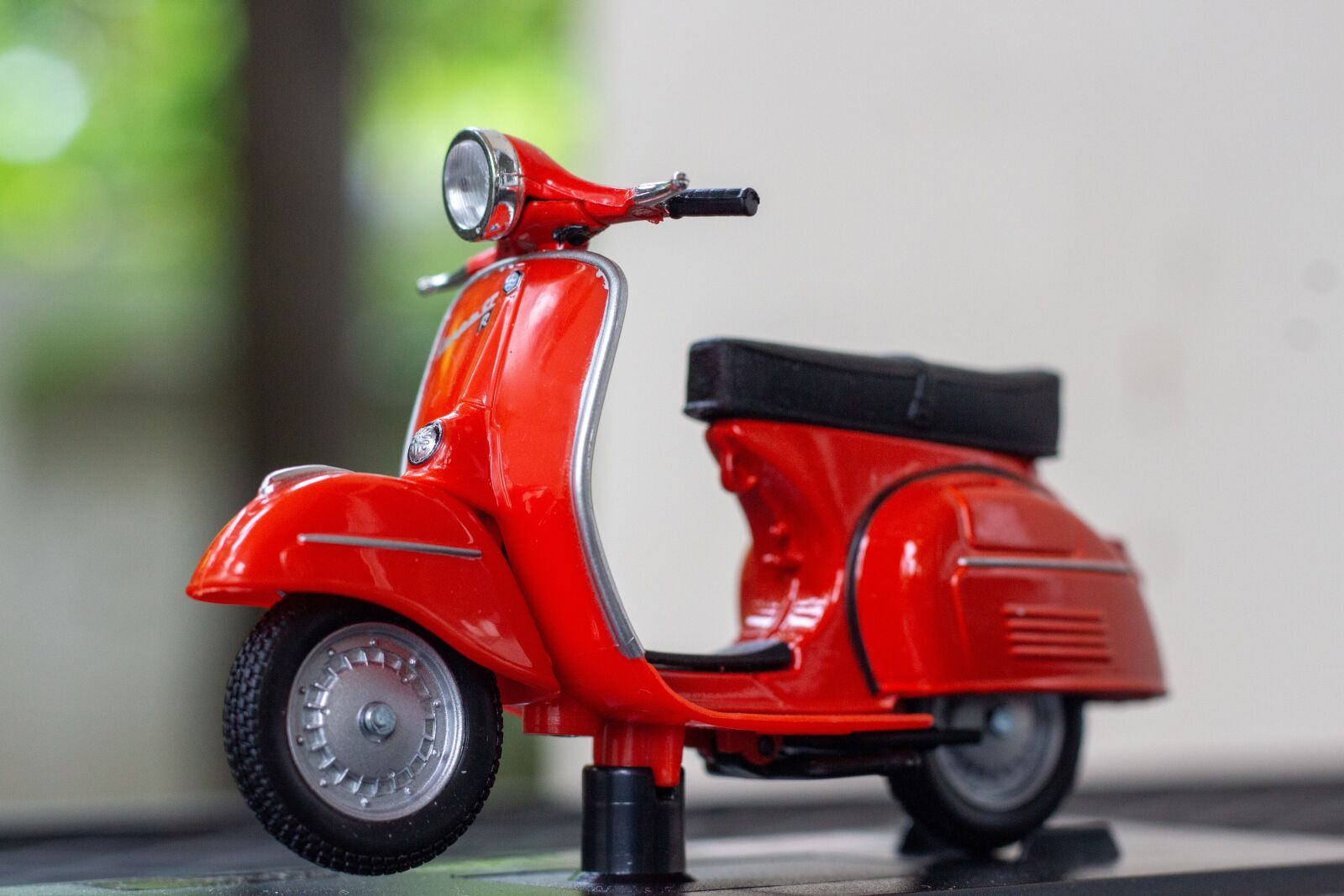 Canon EOS 700D (EOS Rebel T5i / EOS Kiss X7i) sample photo. Vespa, free time, retro photography