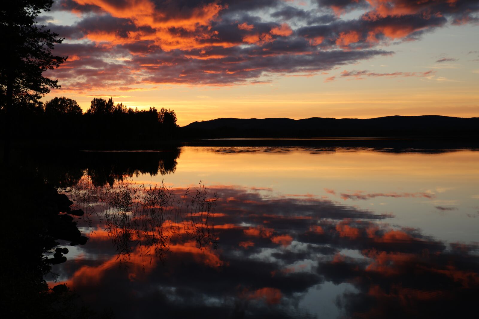 Canon EOS 5DS R sample photo. Sunset, lapland, njallejaur photography