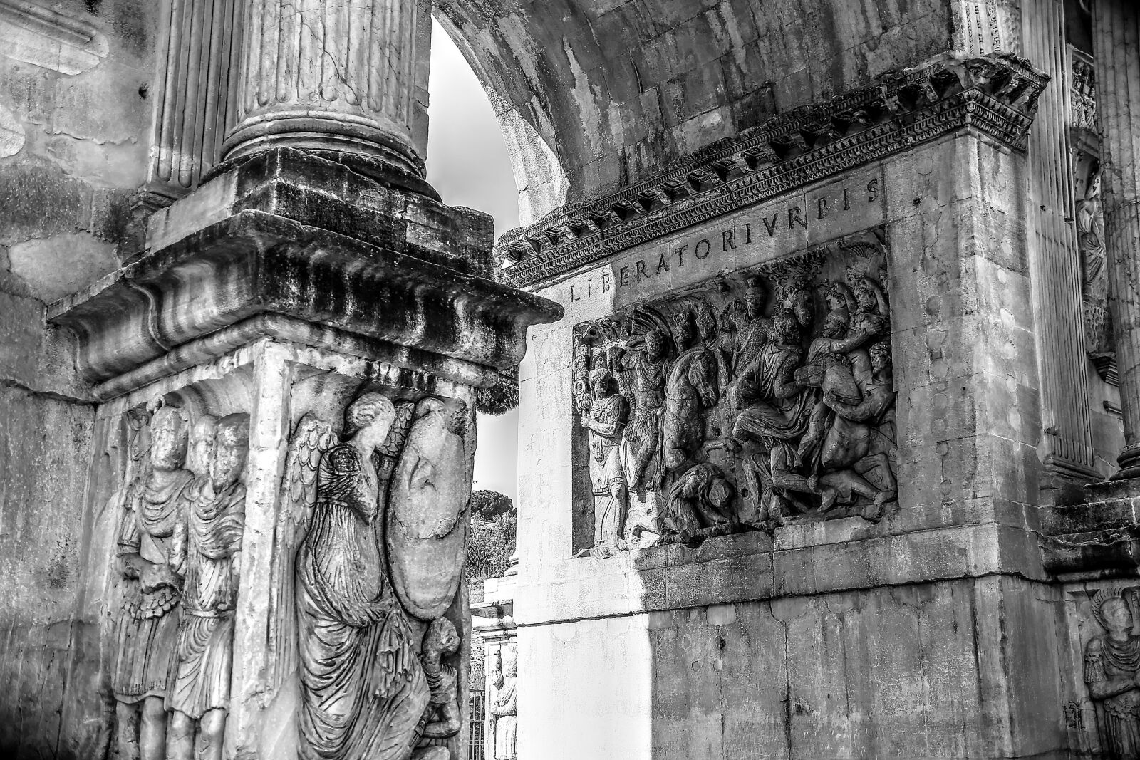 Canon EOS 5D Mark III sample photo. Italy, rome, colosseum photography