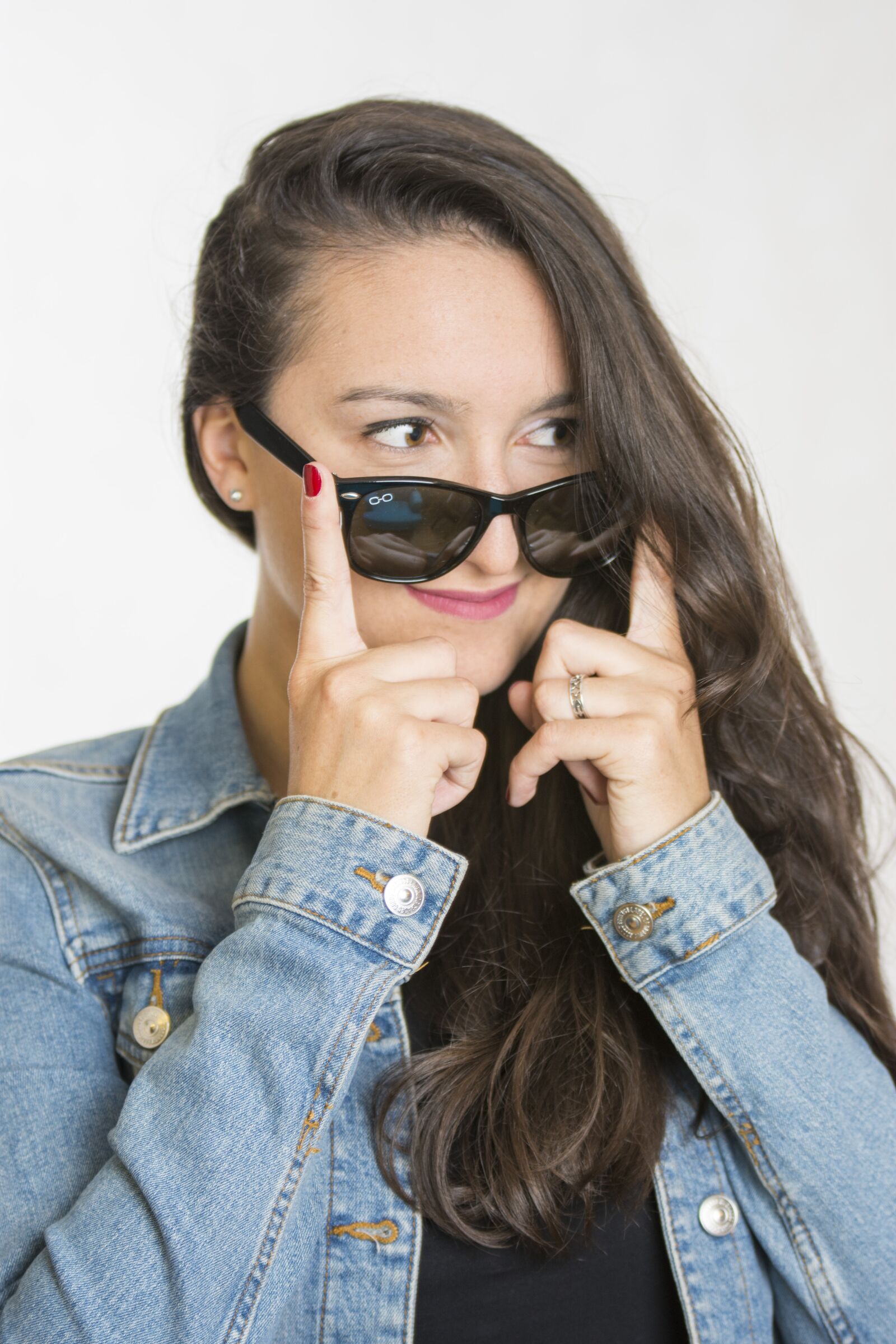 Nikon D7200 sample photo. Girl, glasses, studio photography