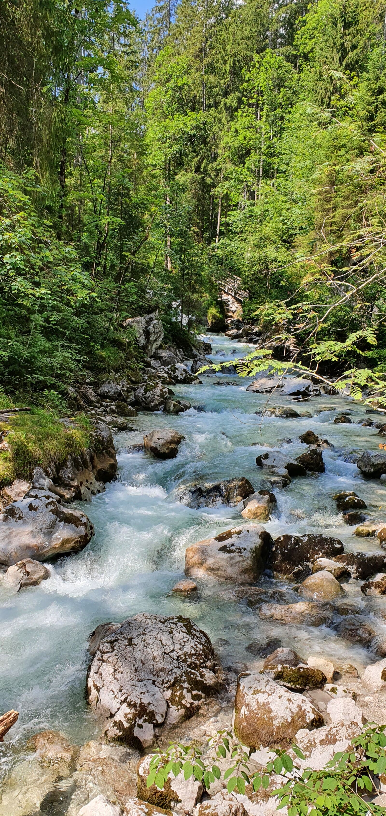Samsung Galaxy S10 sample photo. White water, nature, water photography