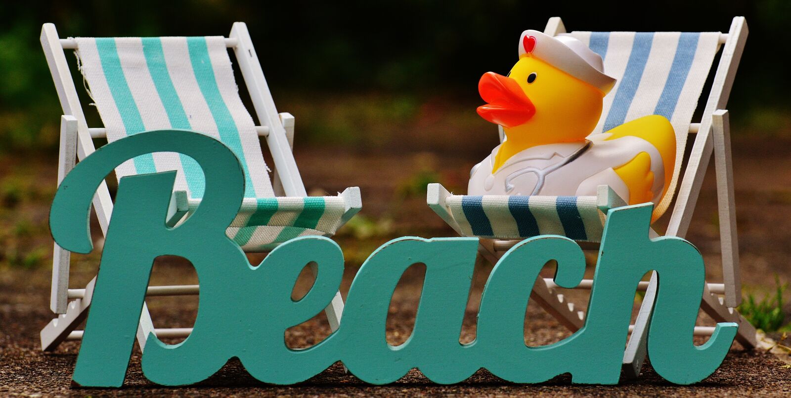 Nikon D3200 sample photo. Sun loungers, beach, font photography