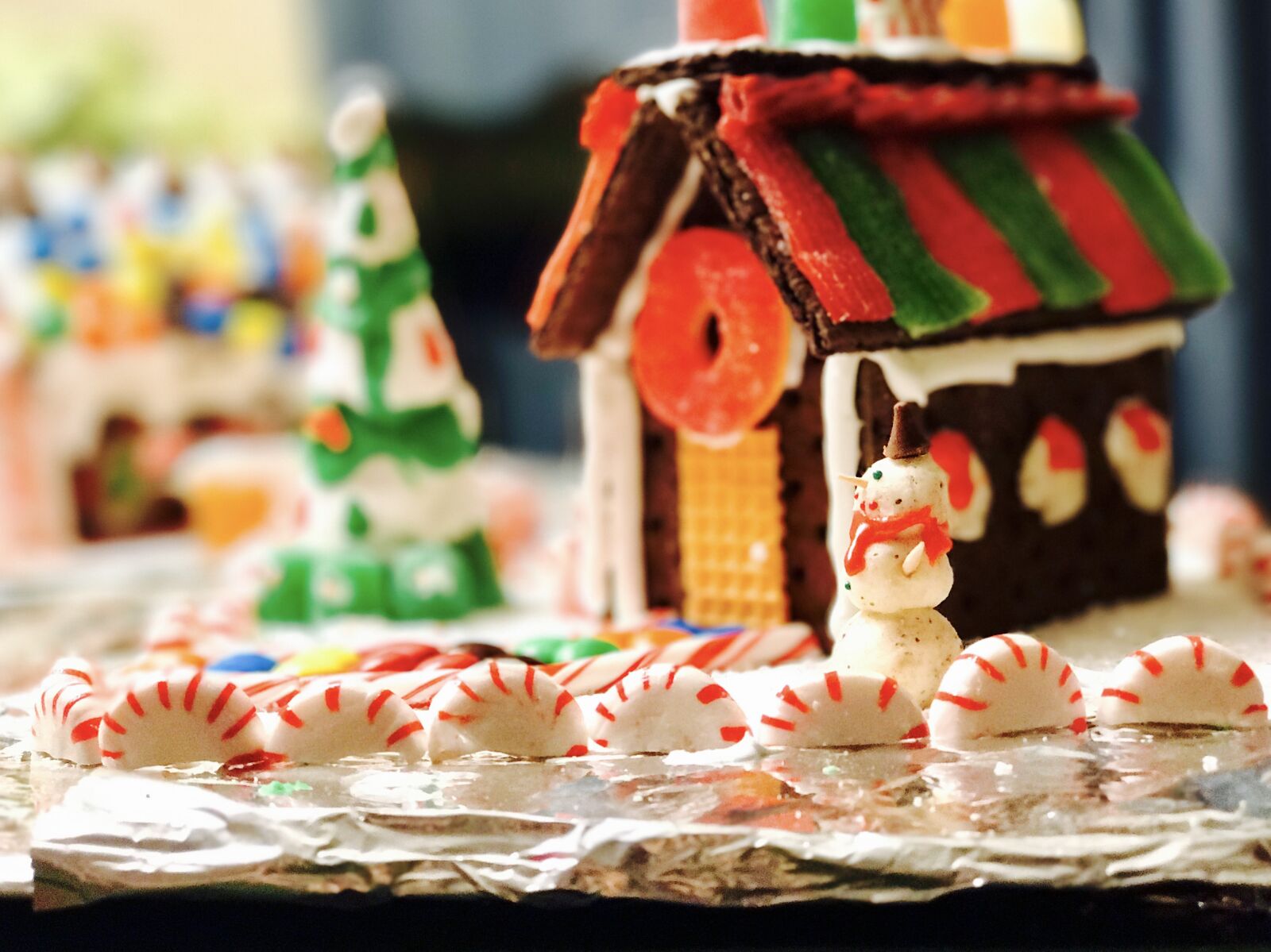 iPhone 7 Plus back dual camera 6.6mm f/2.8 sample photo. Candy, candy, house, christmas photography