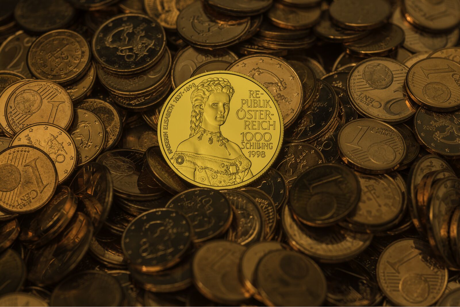 Nikon D750 sample photo. Gold, money, coin photography