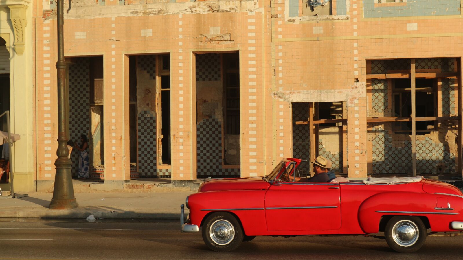 Canon EOS M10 sample photo. Havana, cuba, oldtimer photography