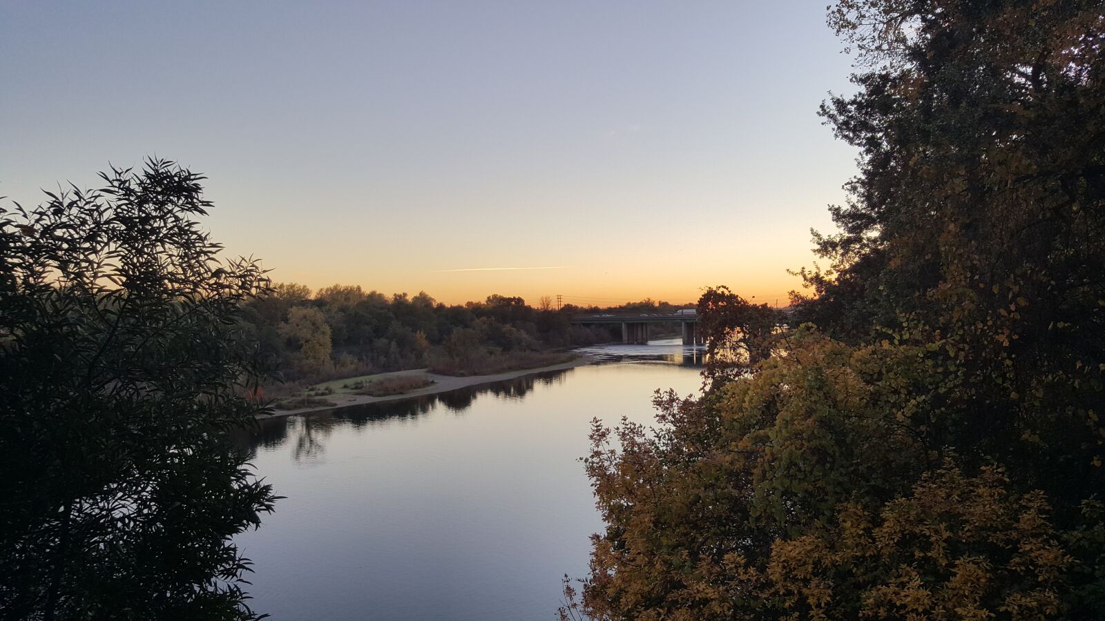 Samsung Galaxy Note5 sample photo. Sunset, river, landscape photography