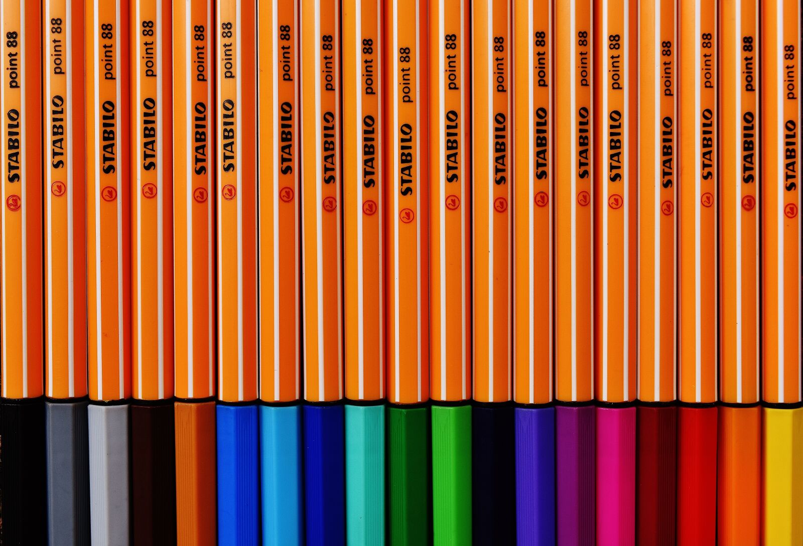 Nikon D7200 sample photo. Pens, colour pencils, colored photography