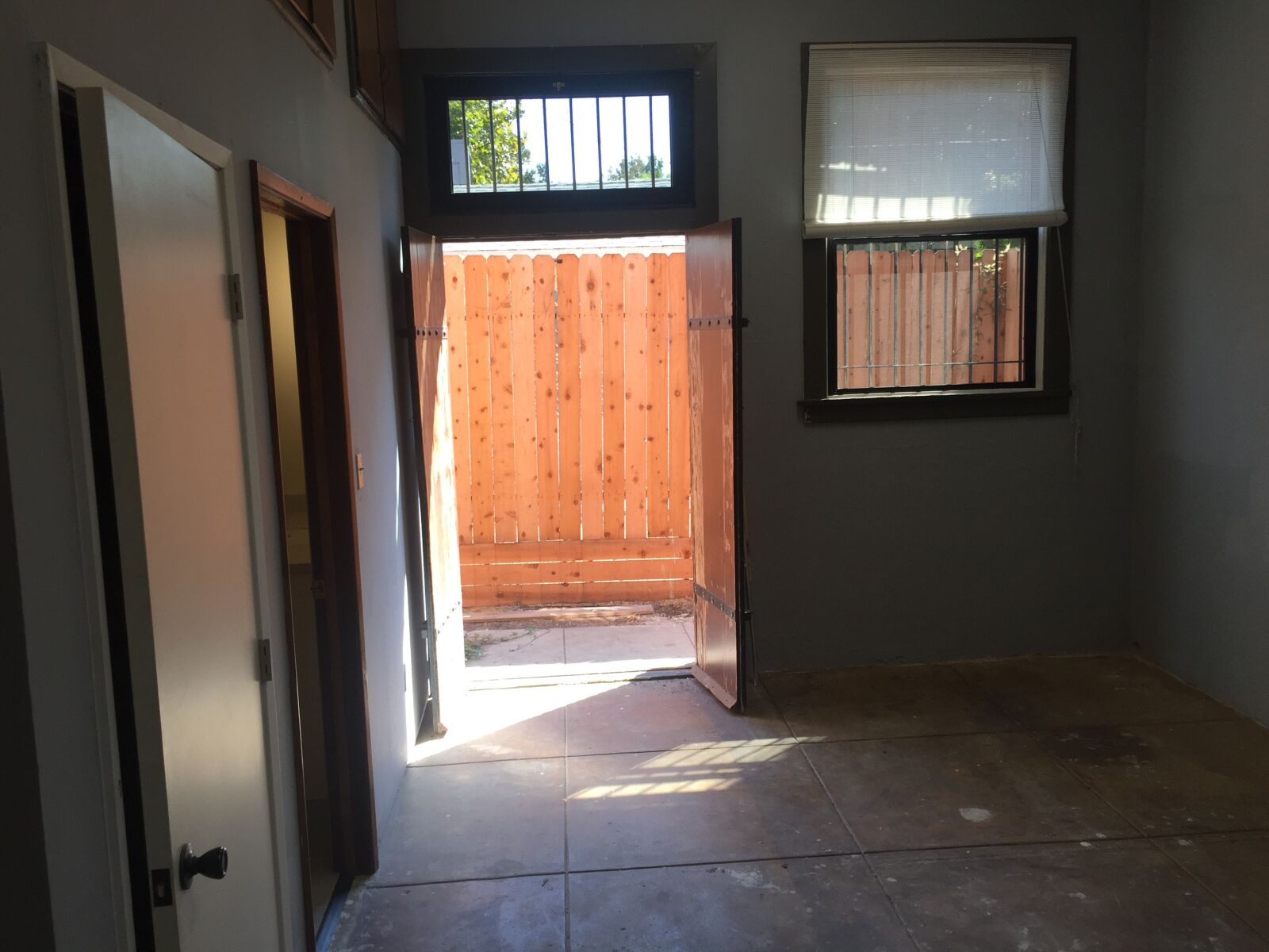 iPhone 6 back camera 4.15mm f/2.2 sample photo. Interior, real estate, perspective photography