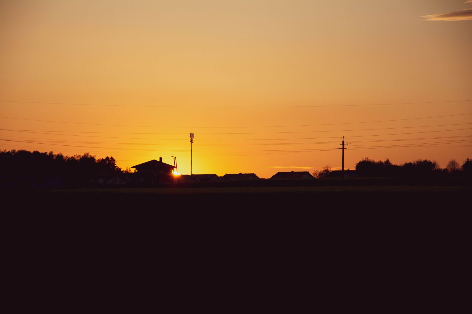 Nikon D5200 sample photo. Sunset, the horizon, landscape photography