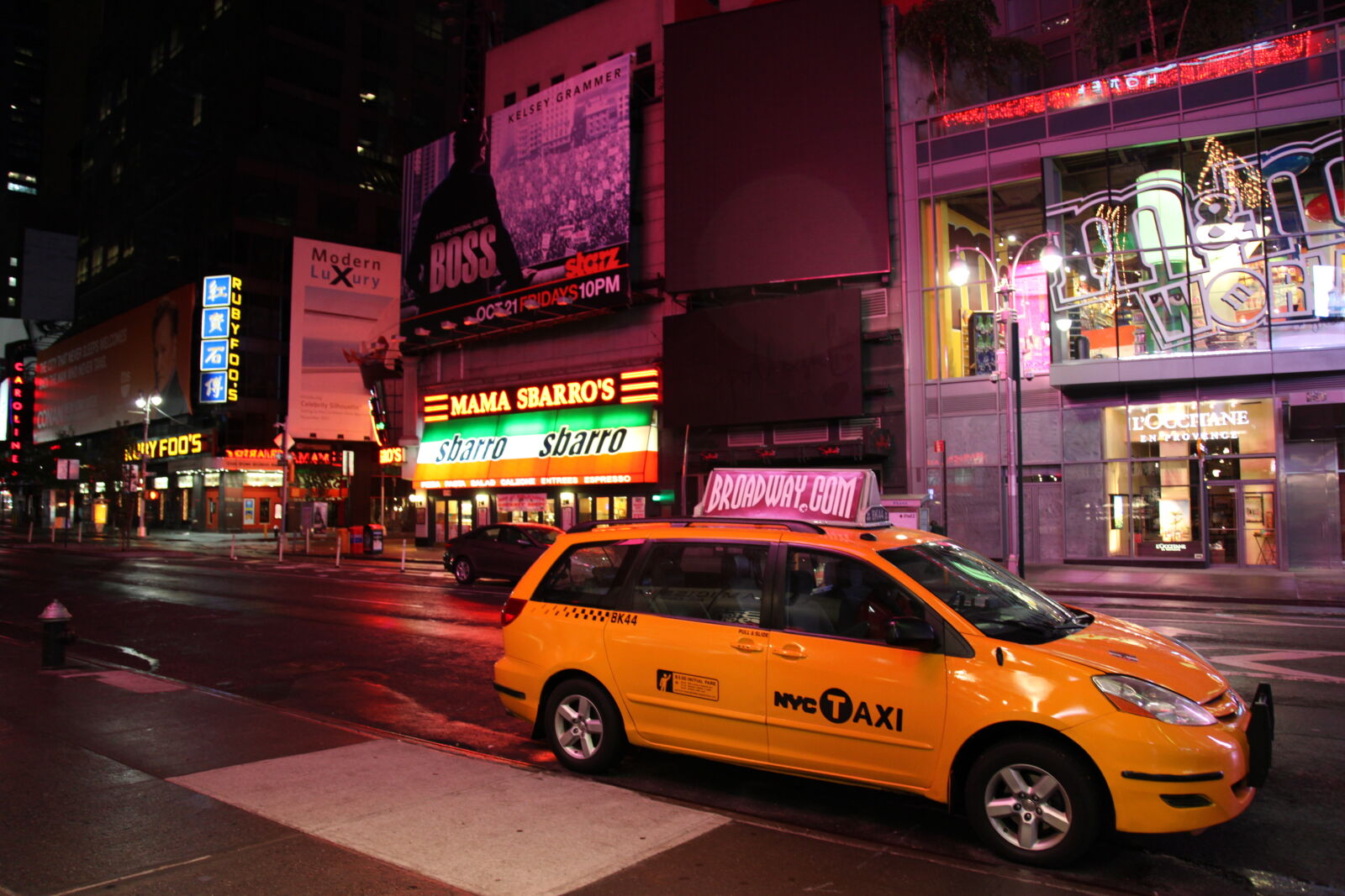 Canon EF 24-105mm F4L IS USM sample photo. Yellow, hvc, taxi, on photography