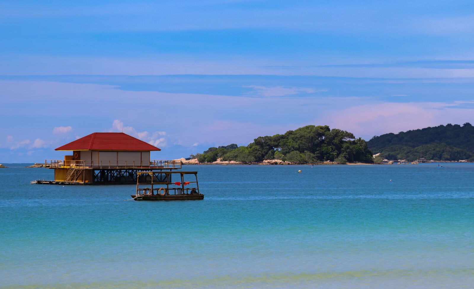 Canon EOS 800D (EOS Rebel T7i / EOS Kiss X9i) sample photo. Sea, water, beach photography