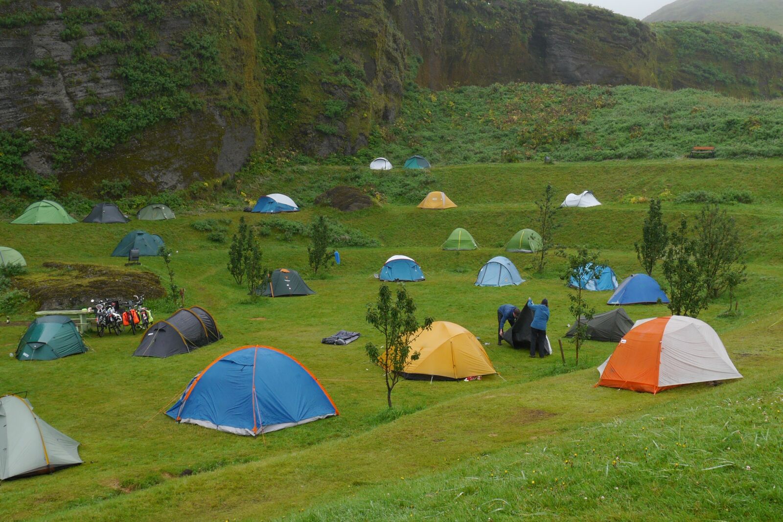 Panasonic Lumix DMC-G6 sample photo. Camping, tents, adventure photography