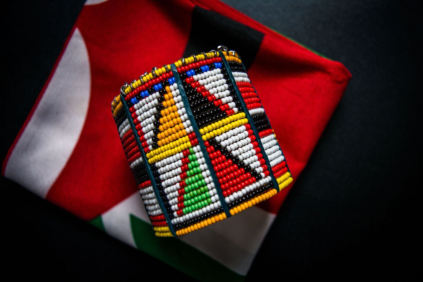Nikon D5200 sample photo. Massai, beads, accessories photography