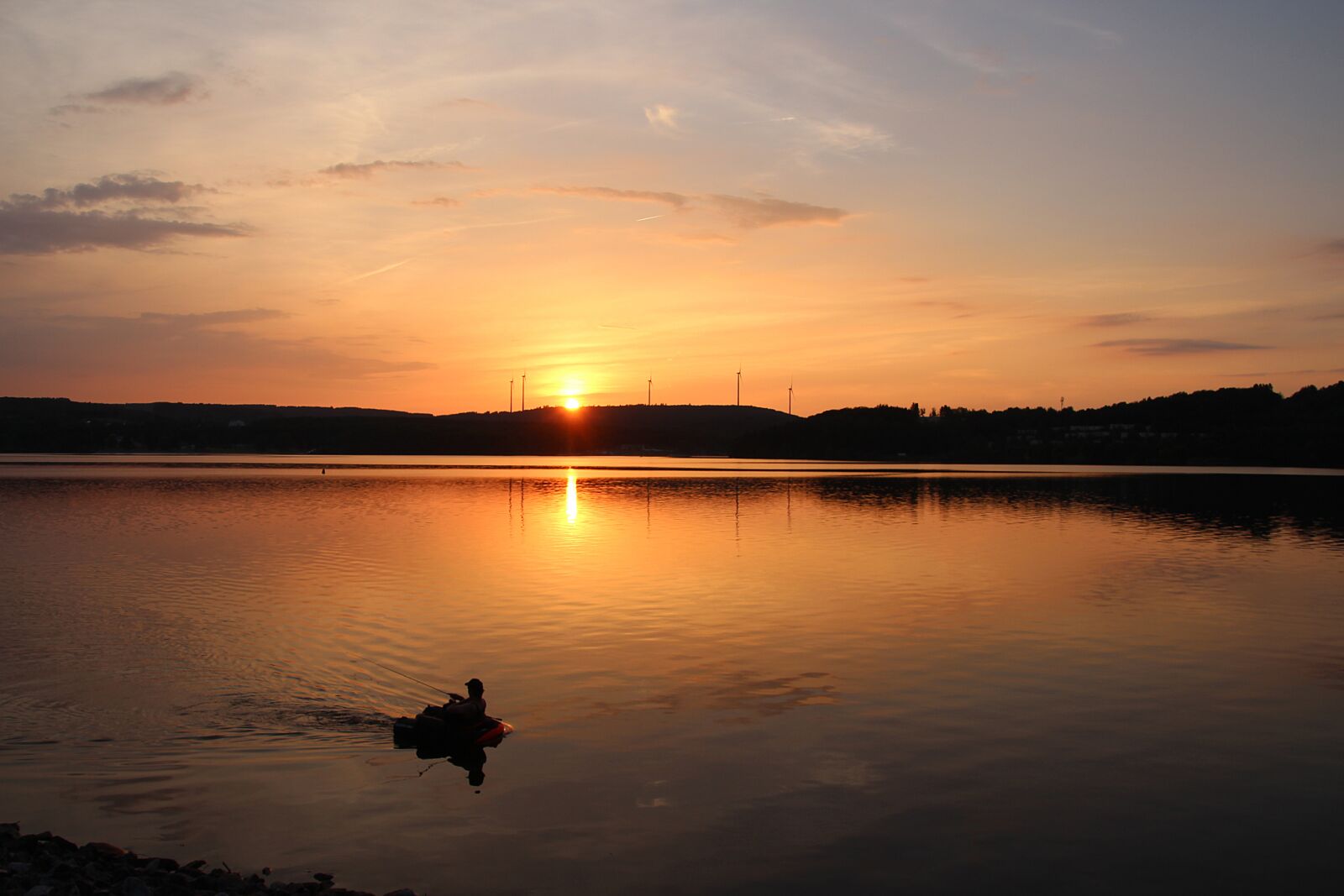Canon EOS 700D (EOS Rebel T5i / EOS Kiss X7i) sample photo. Summer evening, sunset, lake photography