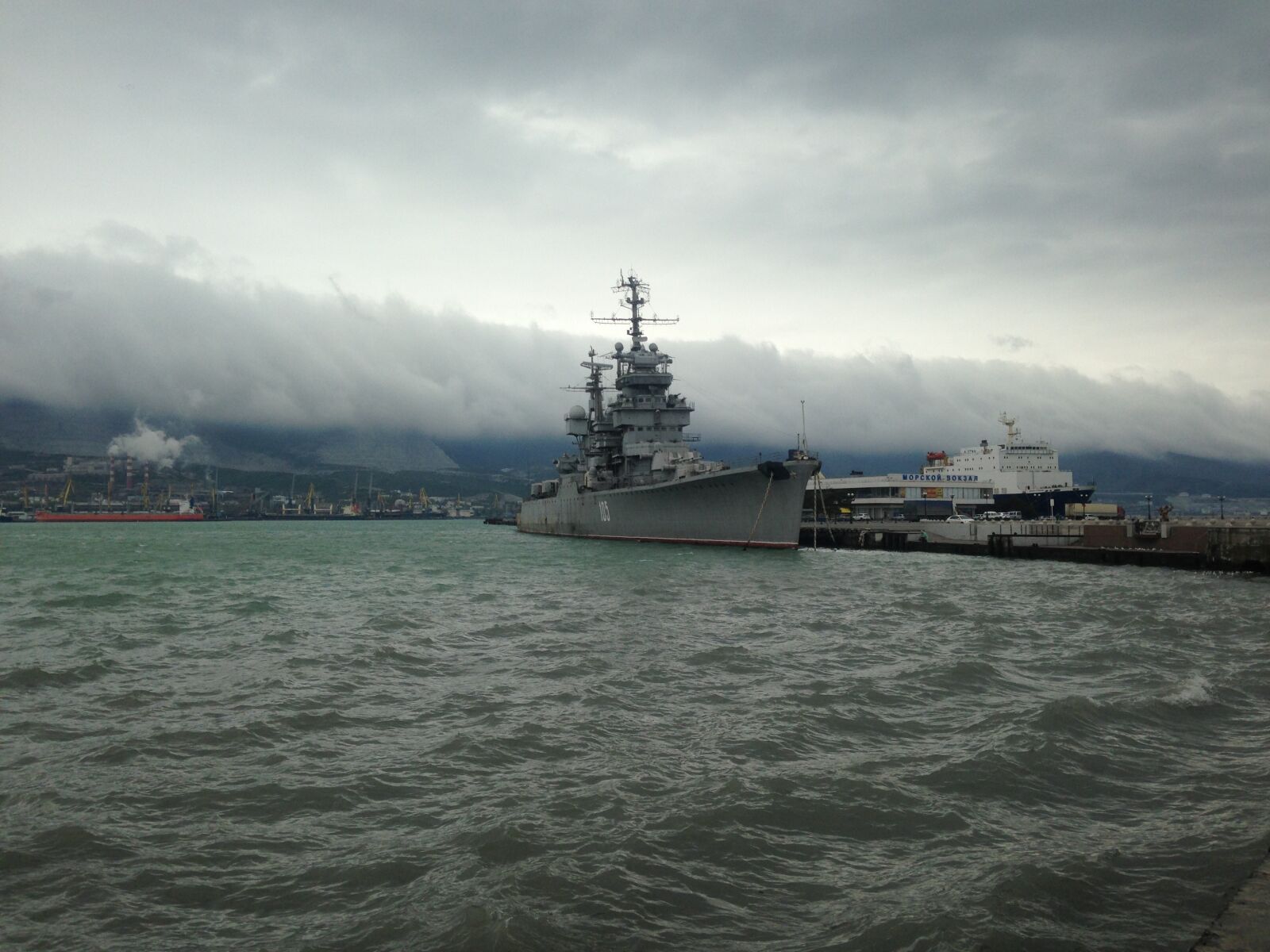 iPhone 5c back camera 4.12mm f/2.4 sample photo. Novorossiysk, russia, sea, ship photography