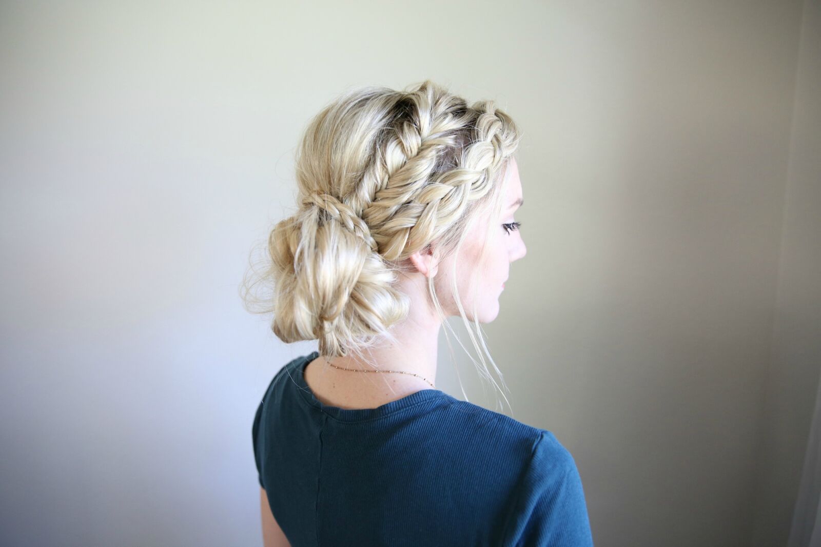 Canon EF 24-70mm F2.8L II USM sample photo. Girlshairstle, hiarstyle, newstyle photography
