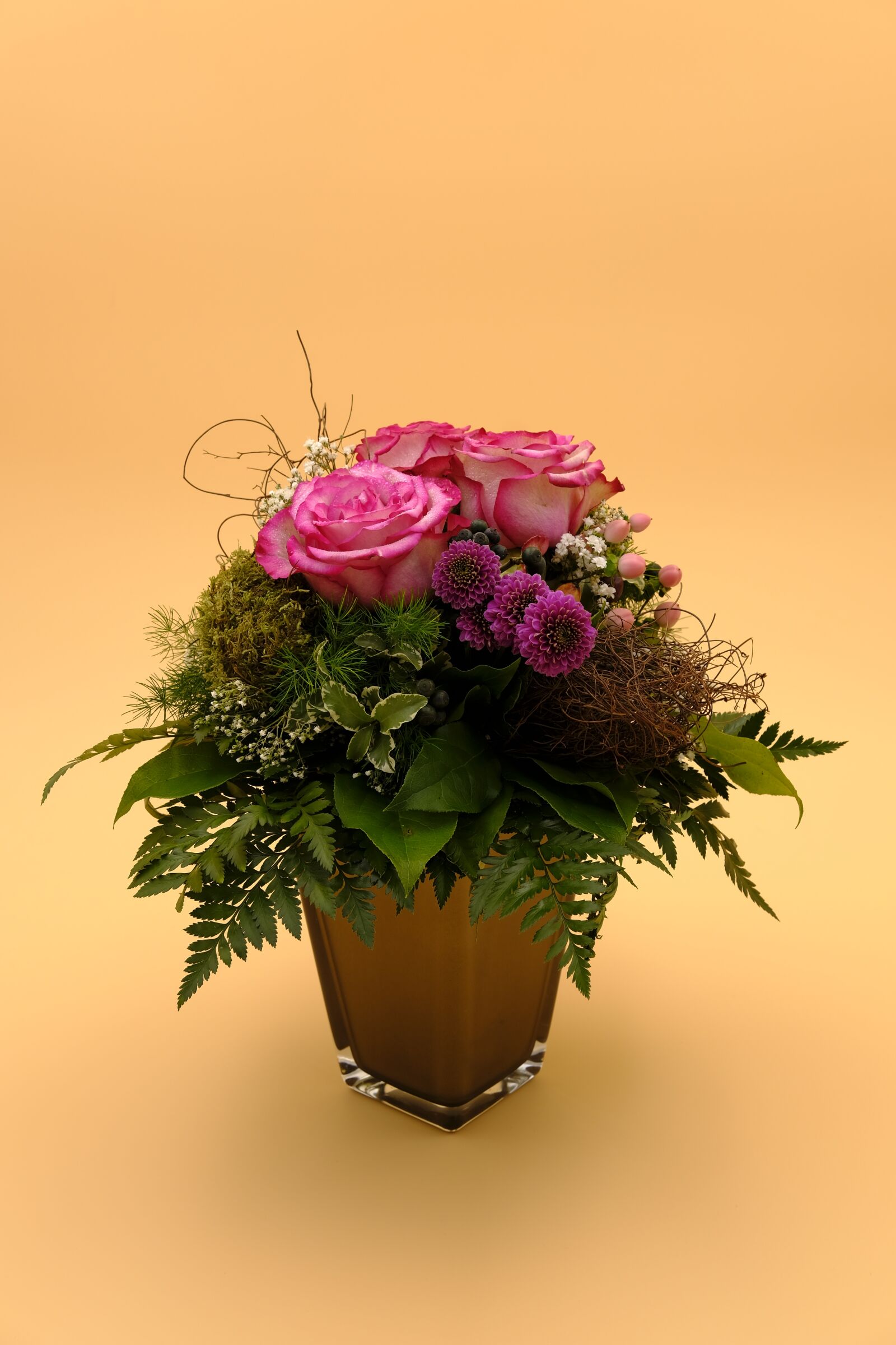 Fujifilm X-T2 + Fujifilm XF 35mm F2 R WR sample photo. Bouquet, flowers, roses photography