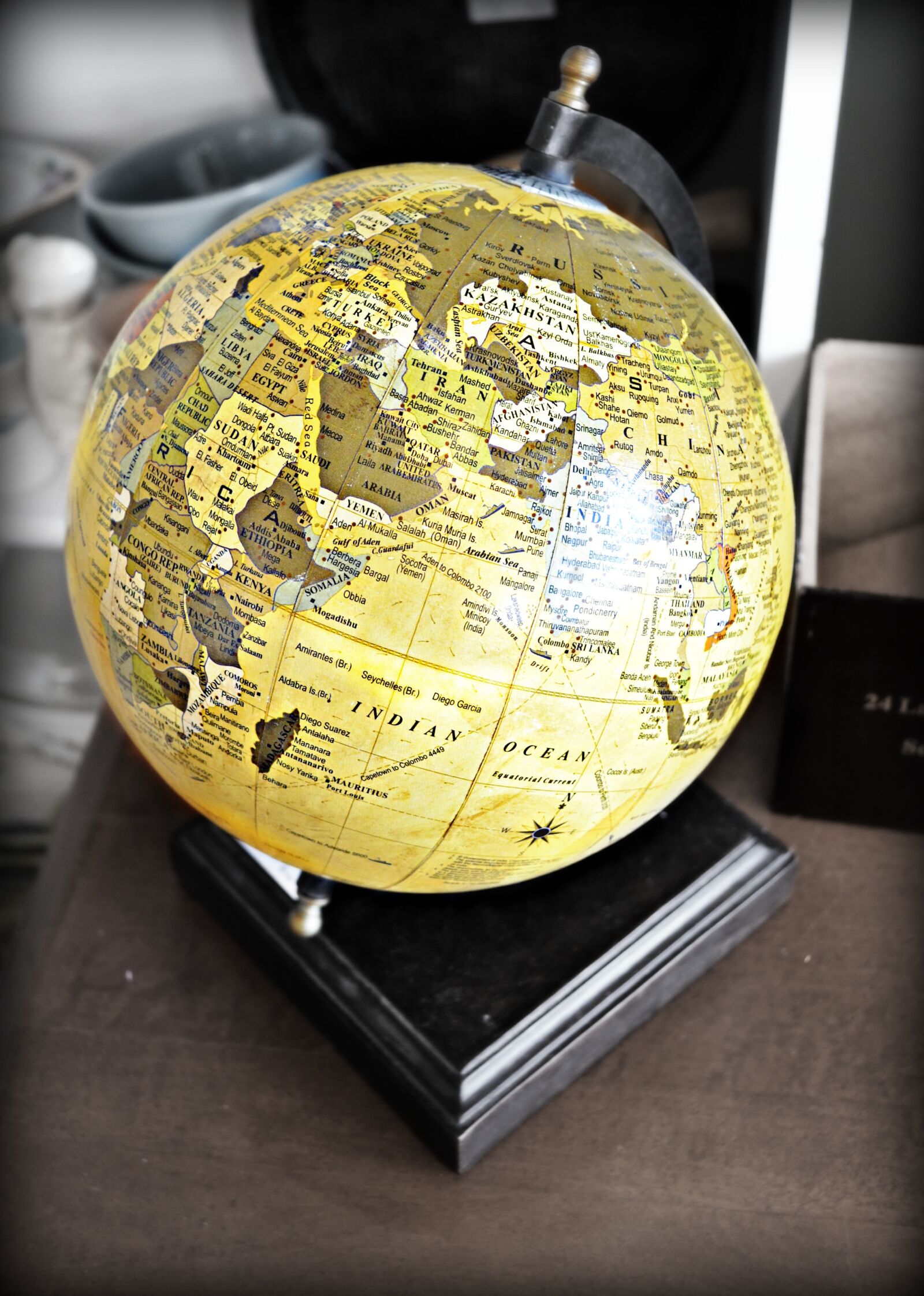 Nikon D5100 sample photo. Globe, world, vintage photography