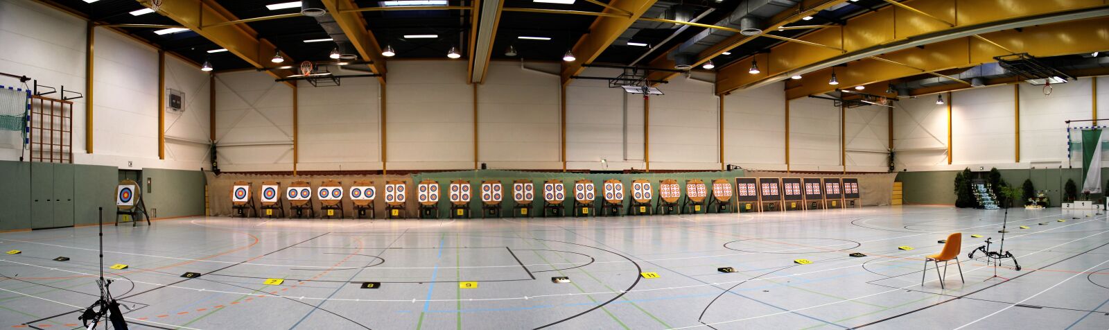 Canon EOS 550D (EOS Rebel T2i / EOS Kiss X4) sample photo. Hall, bogensport, competition photography