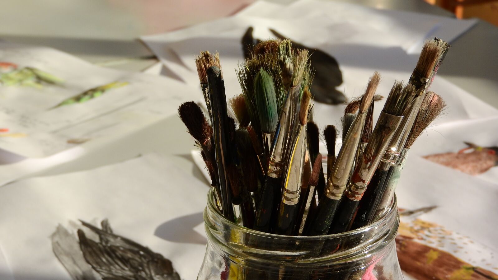 Nikon Coolpix P610 sample photo. Brush, art education, painting photography