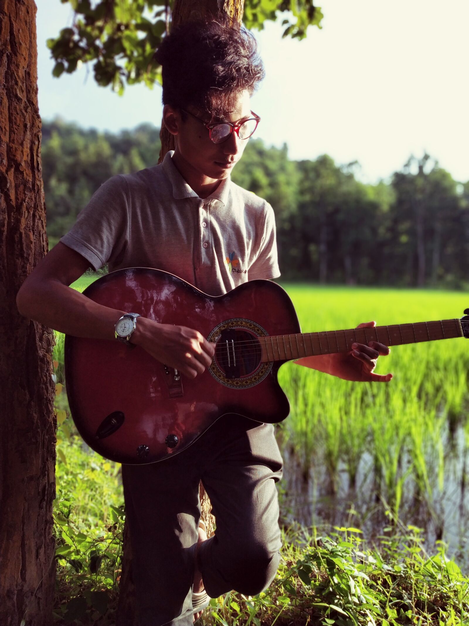 Xiaomi Redmi Note 5 Pro sample photo. Music, guitar, boy photography