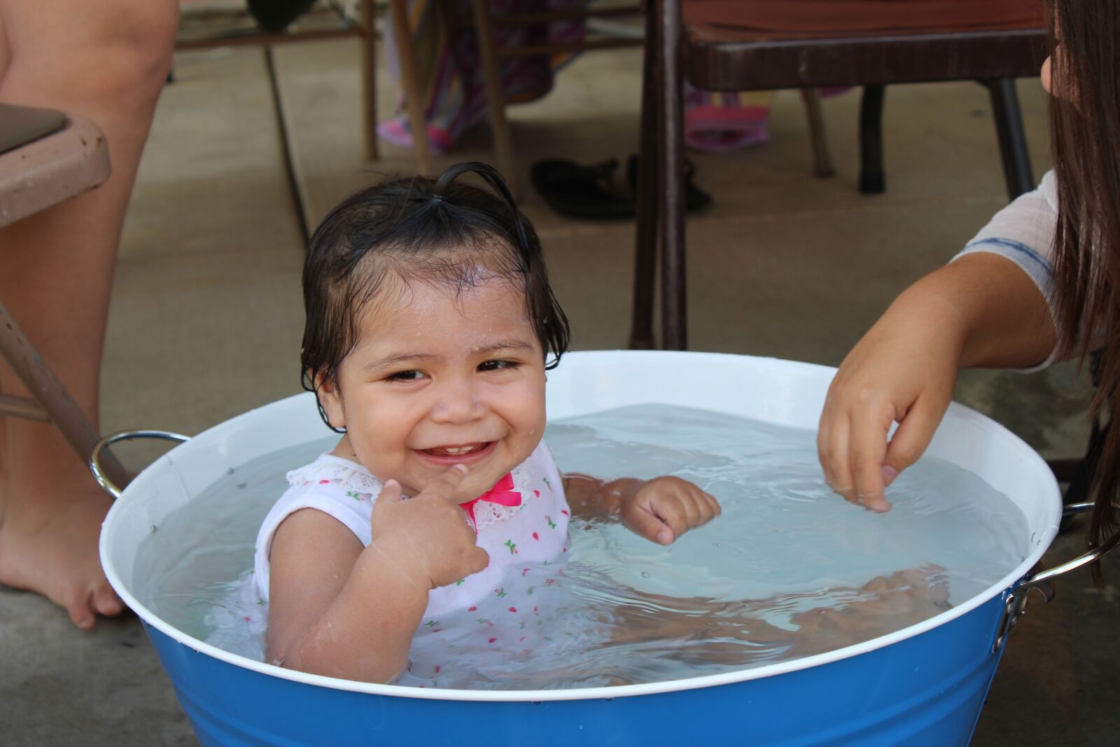 Canon EOS 1300D (EOS Rebel T6 / EOS Kiss X80) sample photo. Summer fun, child, girl photography