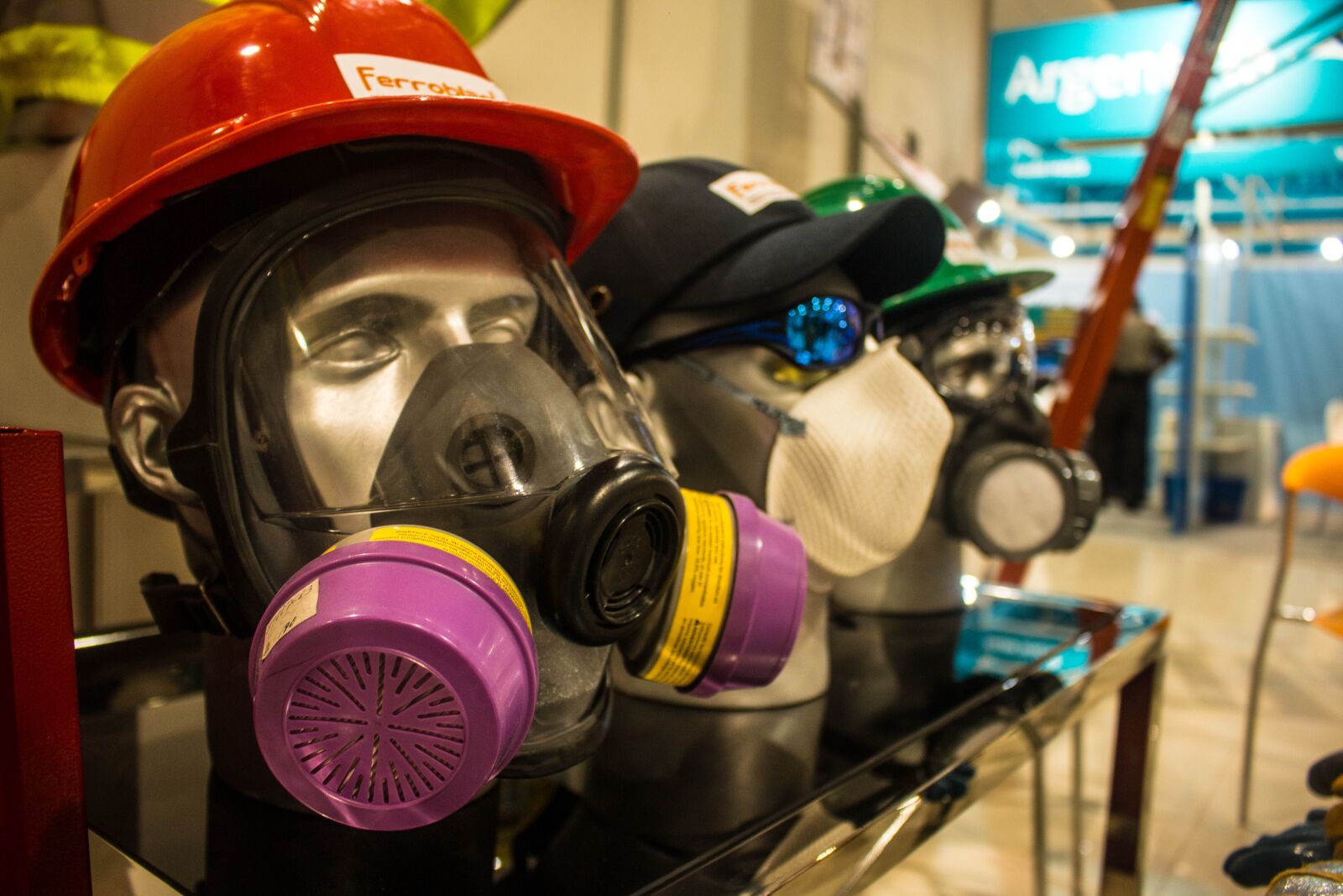 Canon EOS 70D sample photo. Security, mask, human resources photography