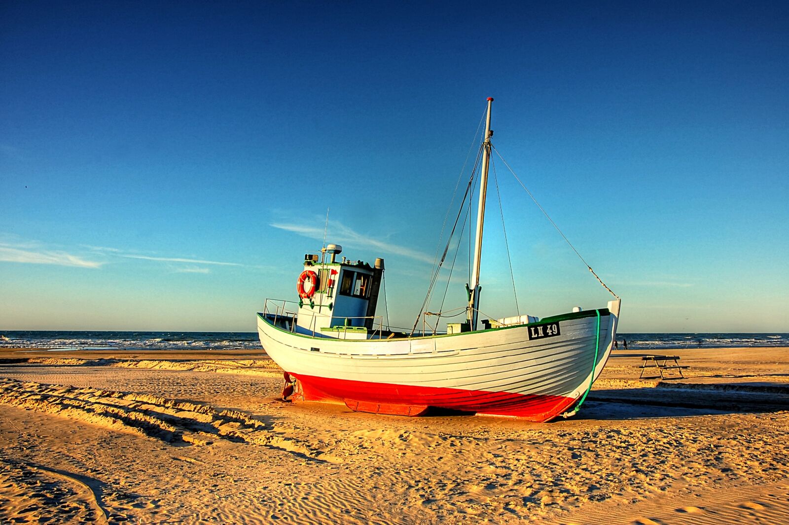 Nikon D40 sample photo. Beach, cutter, sea photography